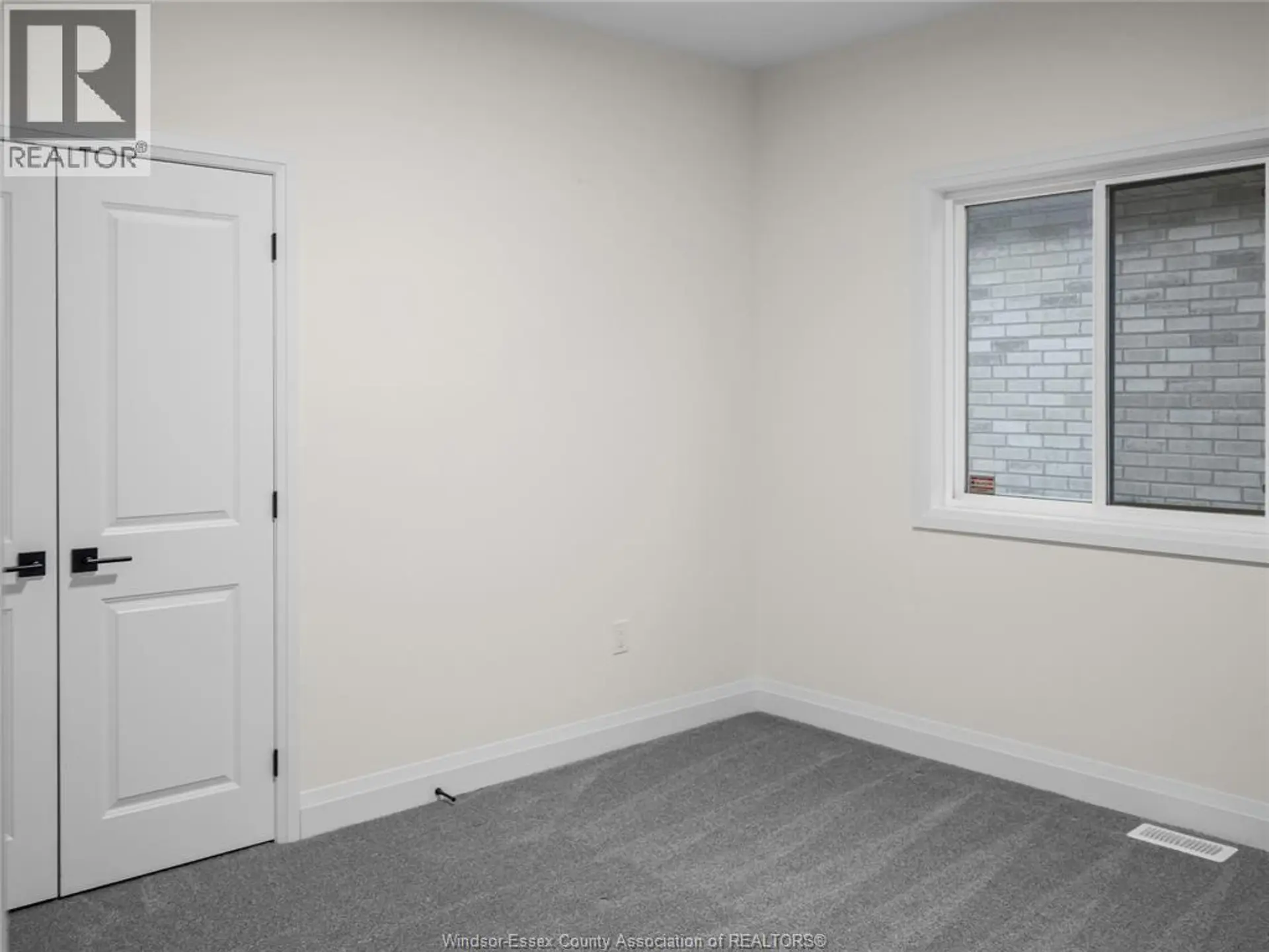 220 MCLELLAN AVENUE - Image 15