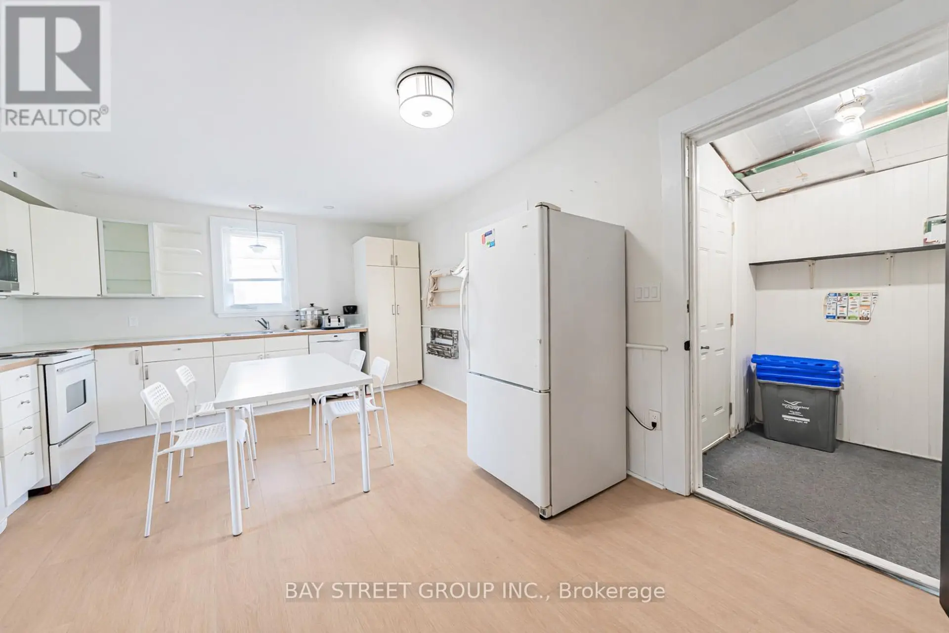 64 SHERBOURNE STREET - Image 10