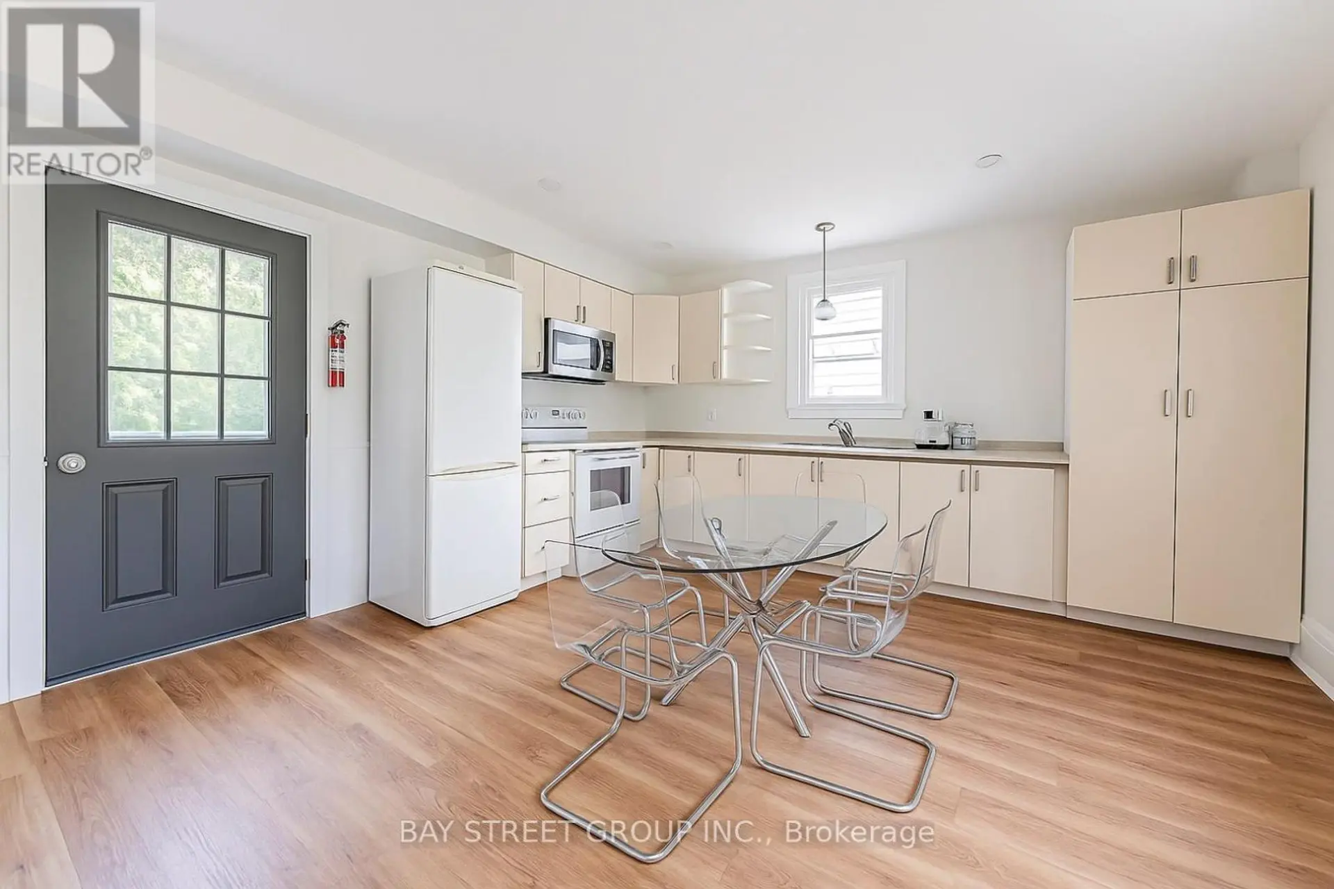 64 SHERBOURNE STREET - Image 9