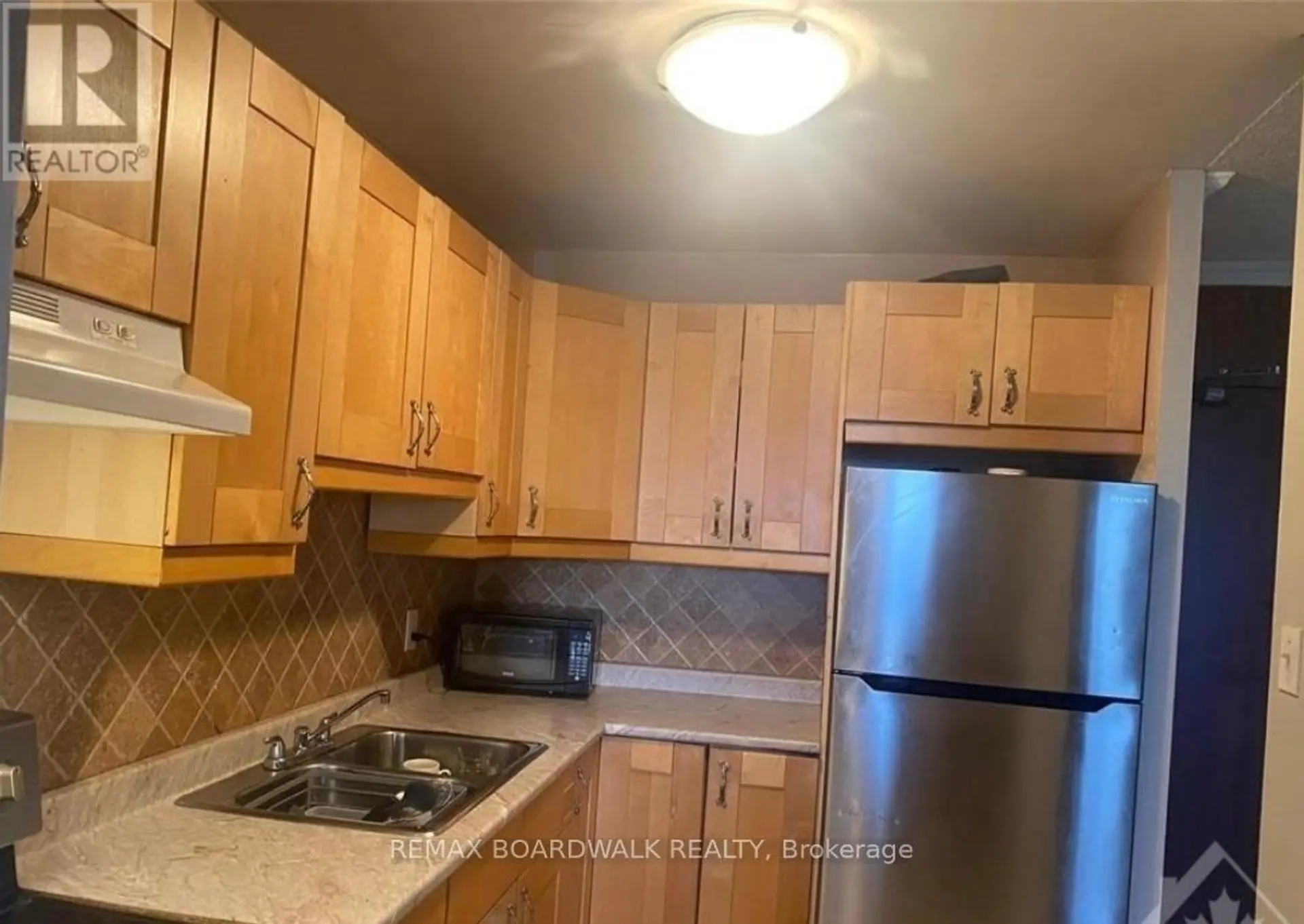 #609 2000 JASMINE CRESCENT - Image 6