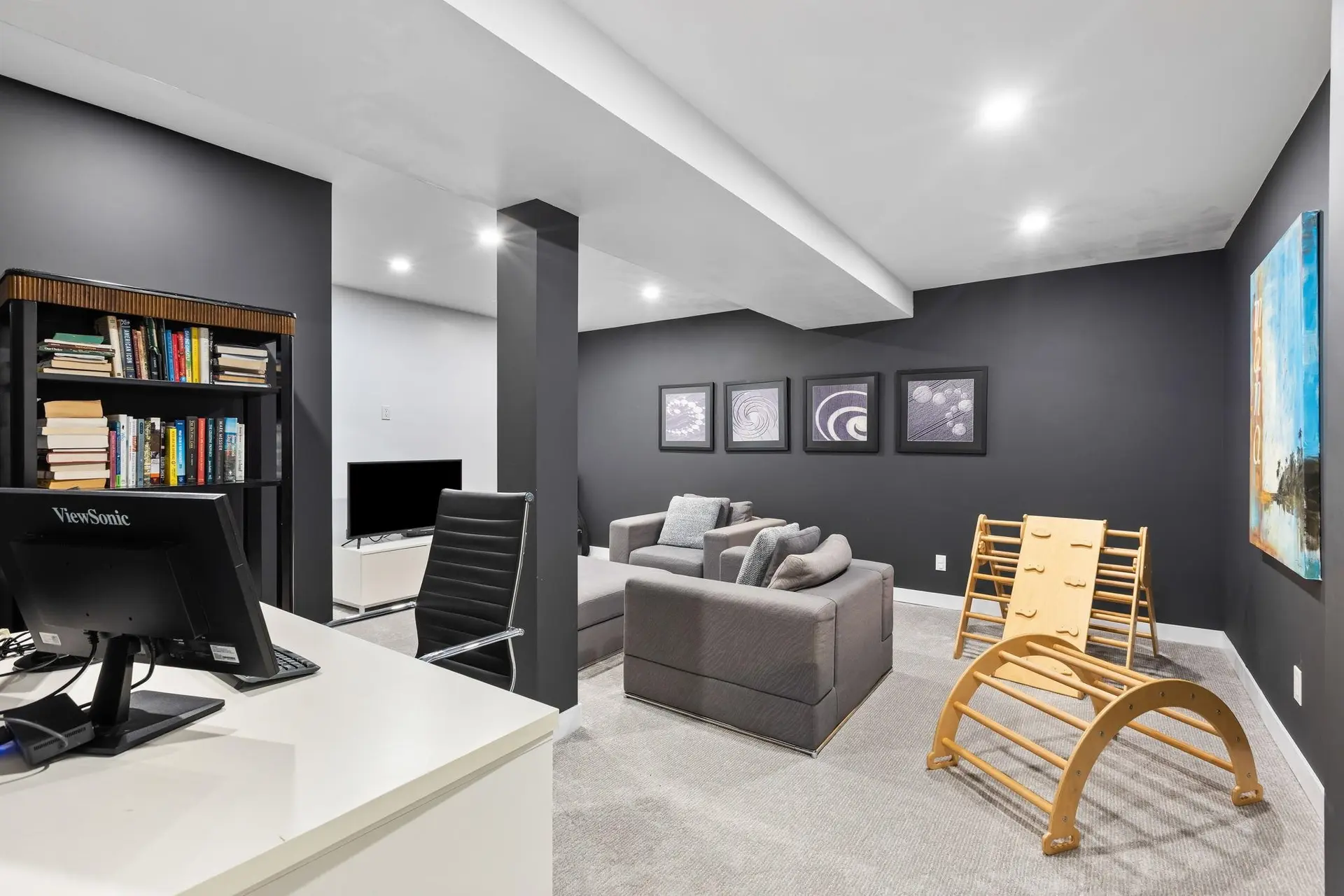 14015 Marine Drive - Image 11