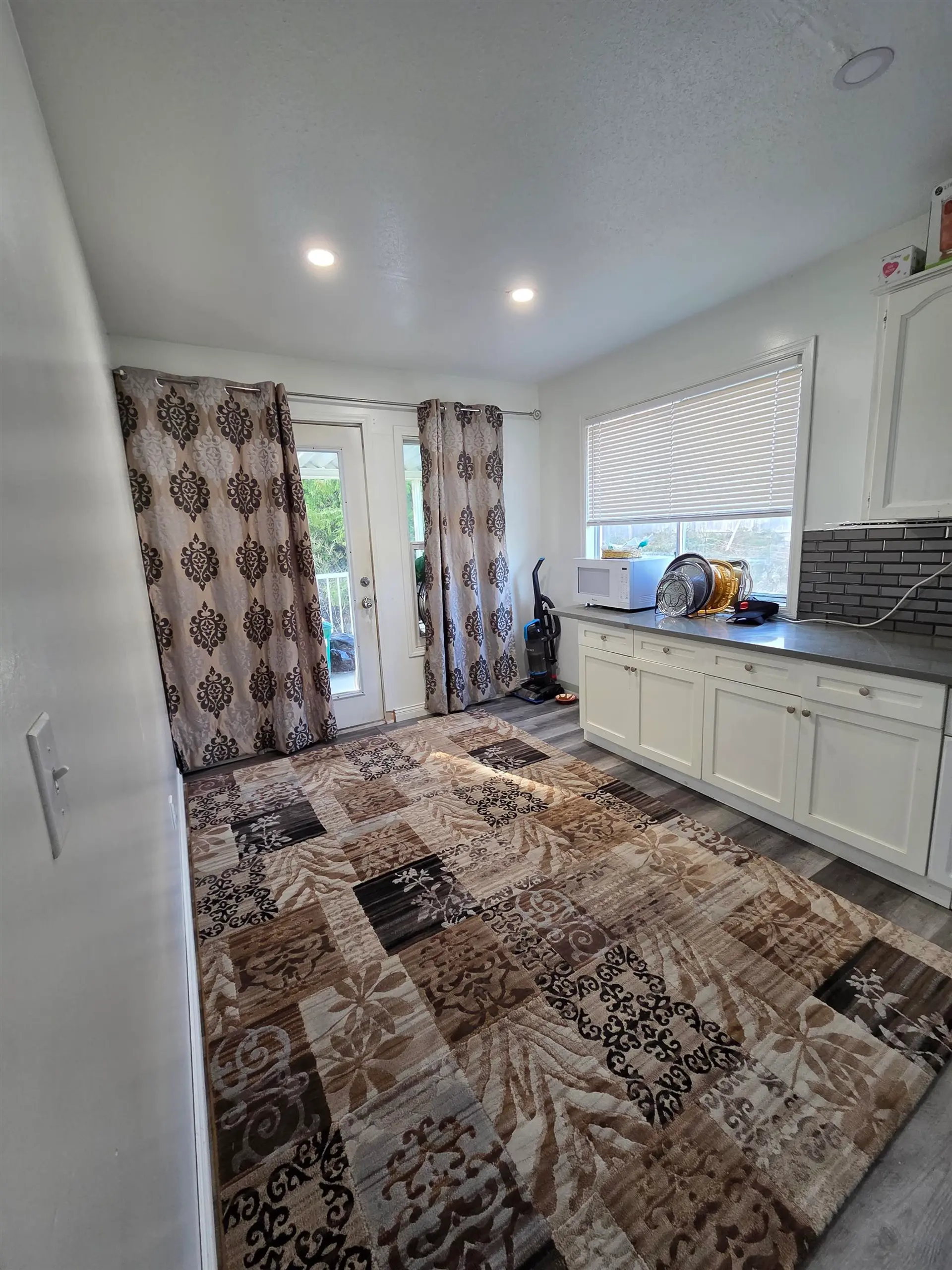 8167 Cedar Street - Image 7