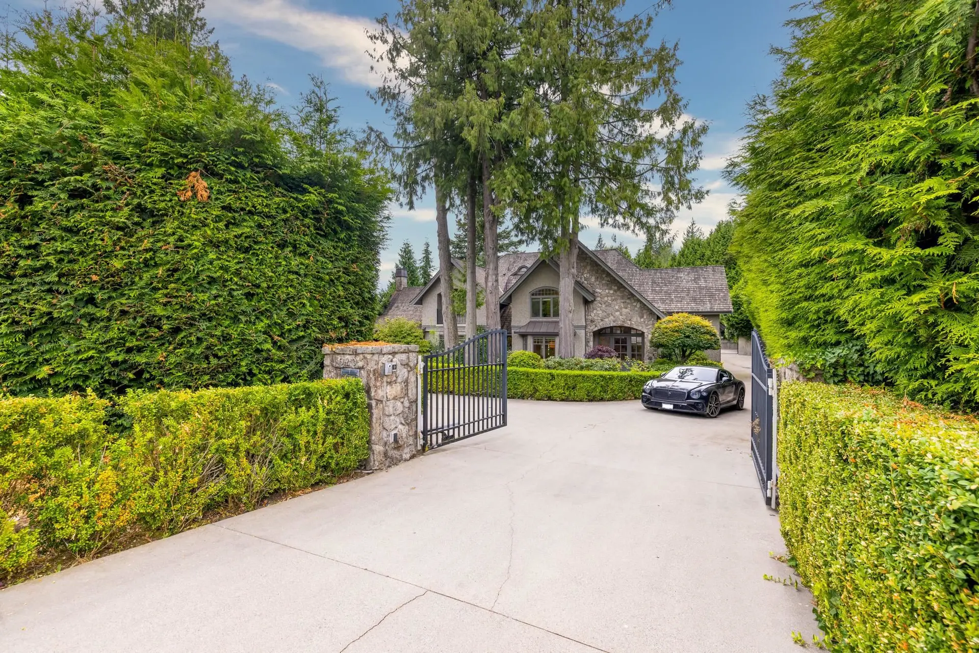 Property at 920 Pyrford Road, West Vancouver, BC