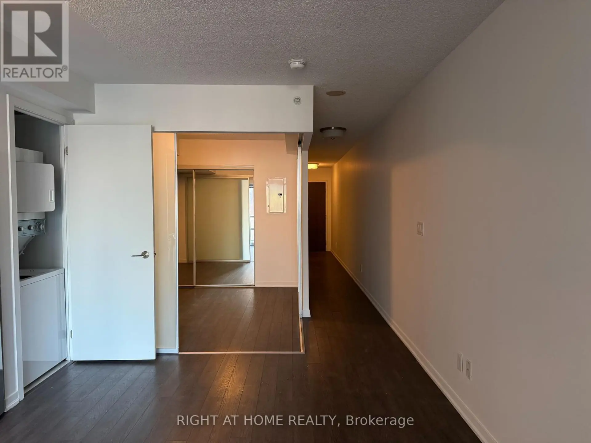 #317 68 ABELL STREET - Image 11