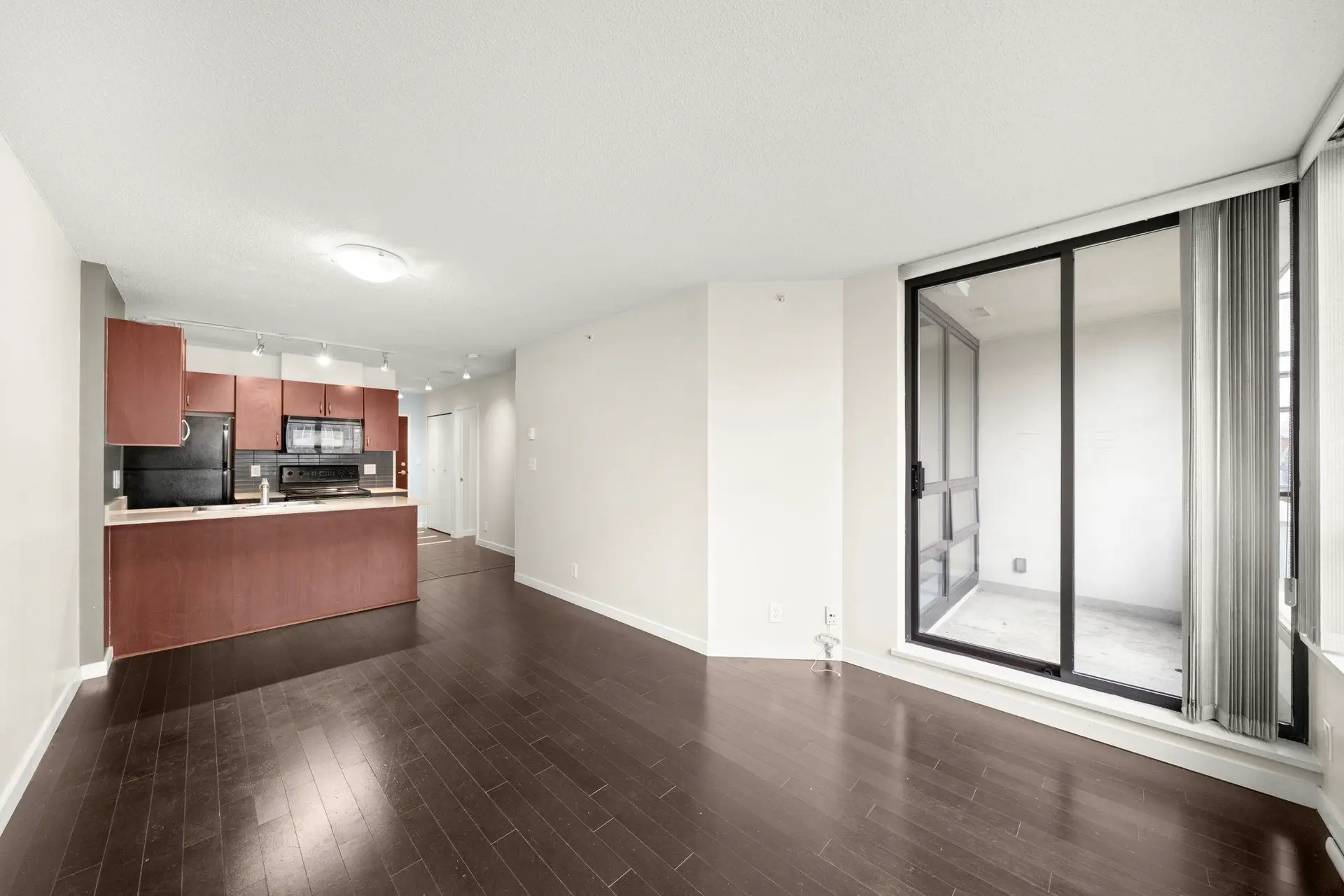 #1615 938 Smithe Street - Image 8