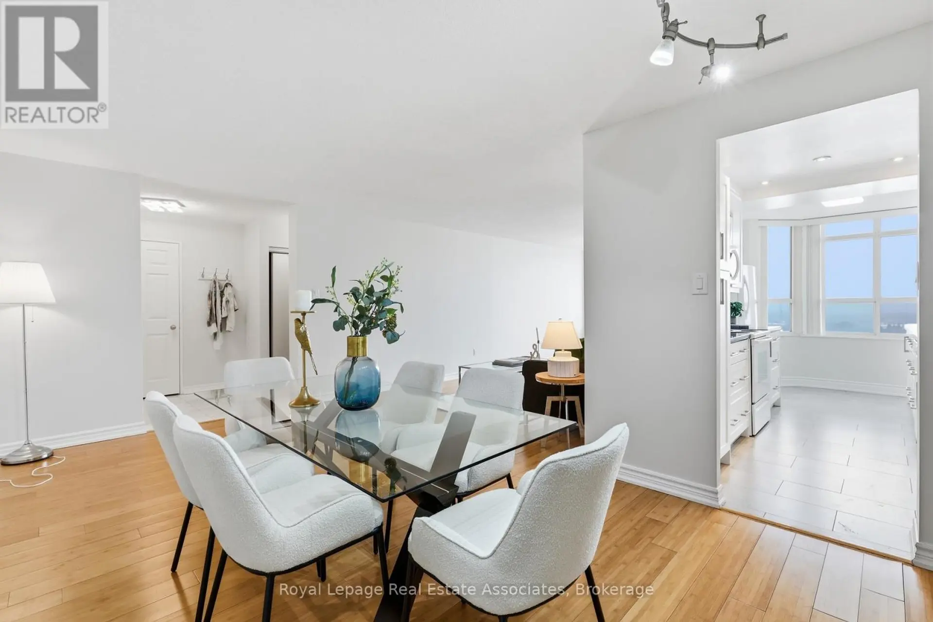 #1401 10 MALTA AVENUE - Image 4