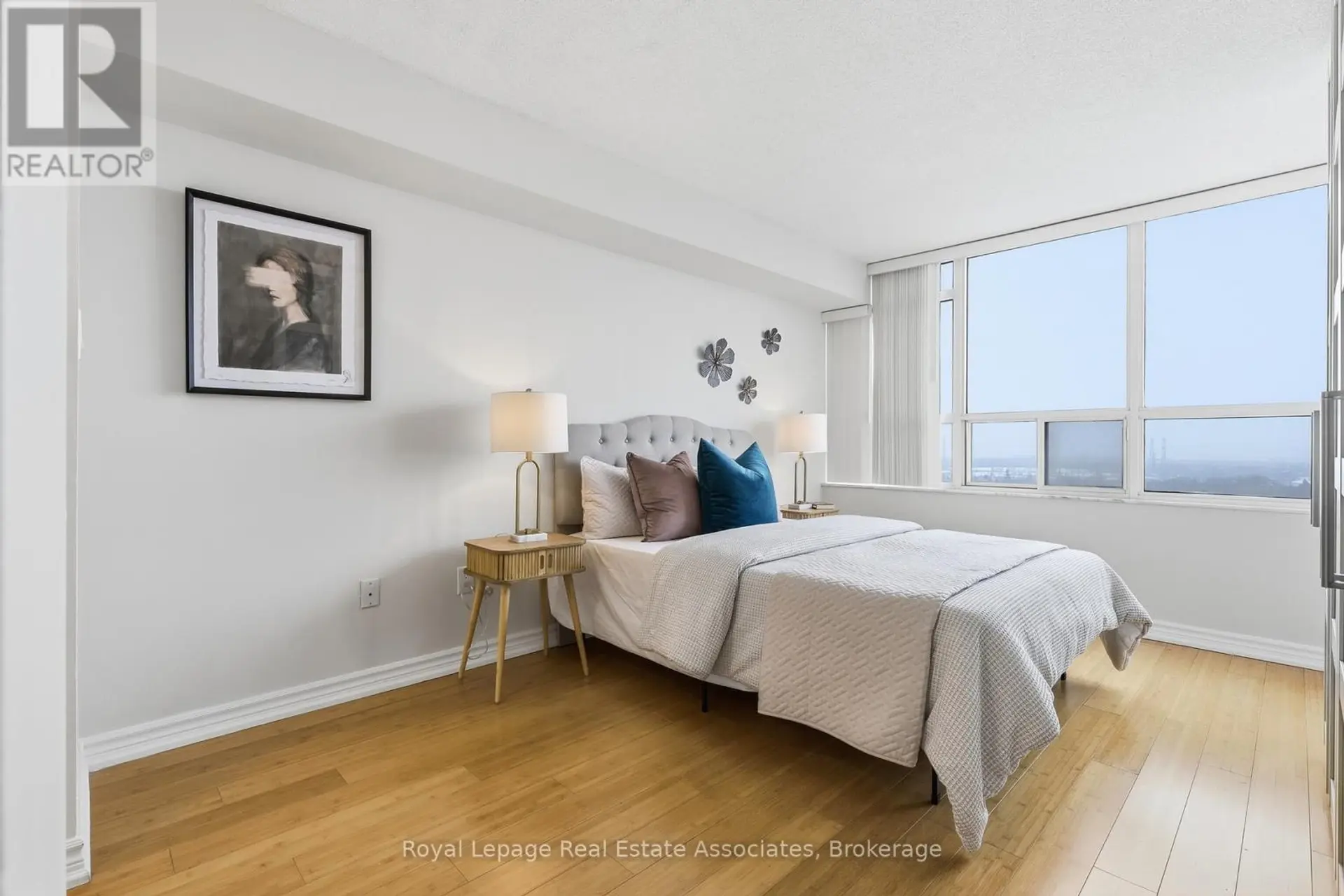 #1401 10 MALTA AVENUE - Image 9