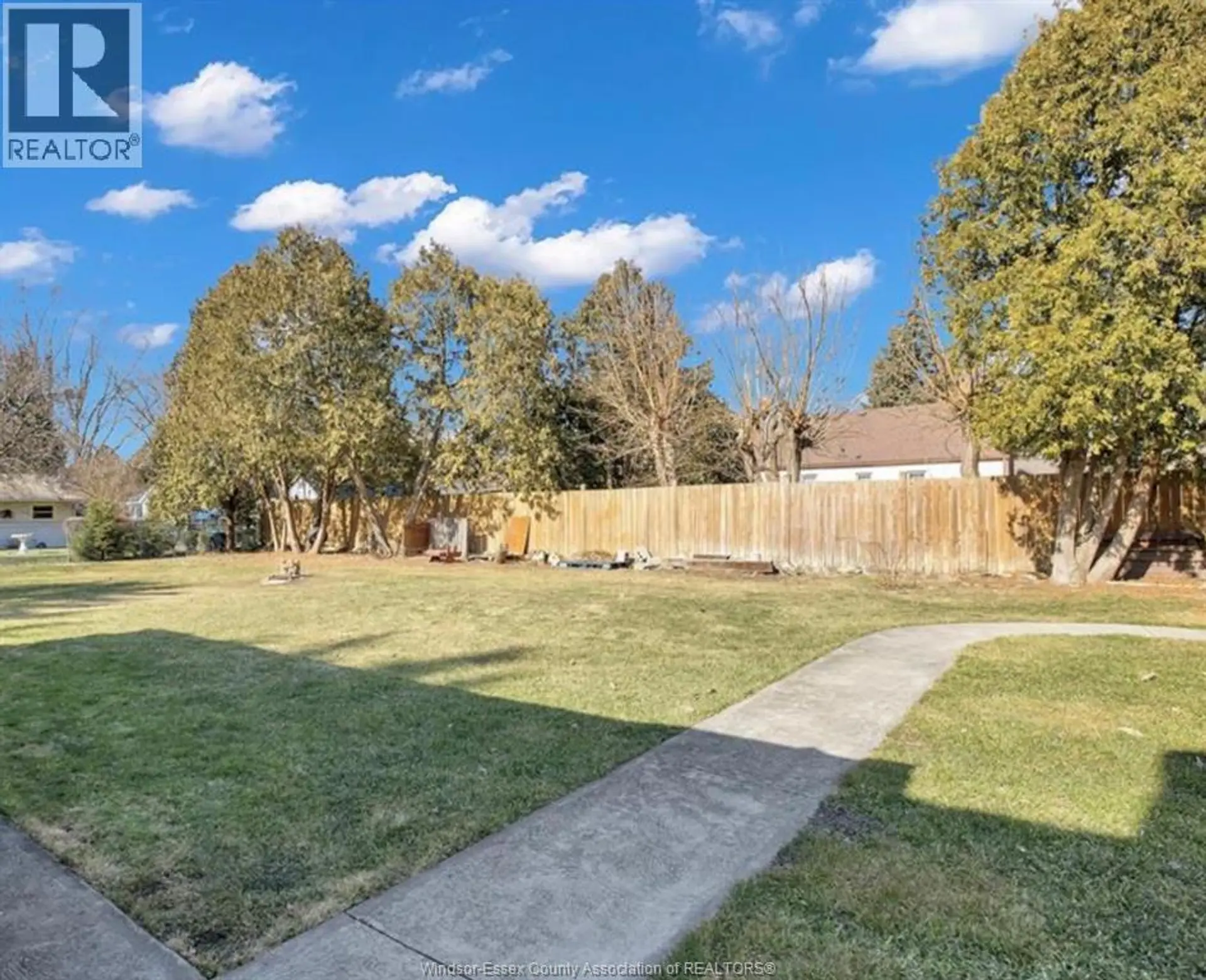 564 WALLACE - Image 13