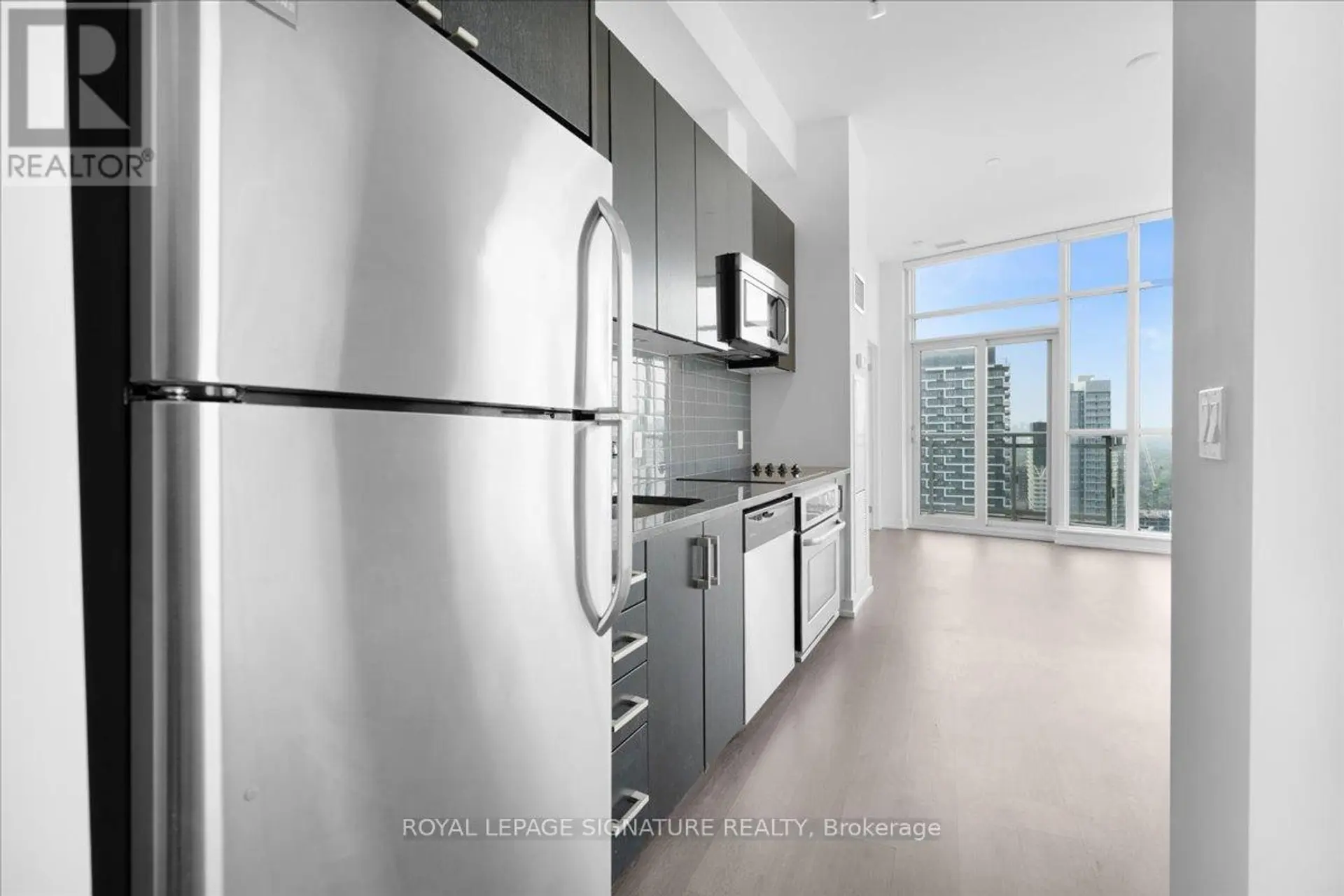 #3314 98 LILLIAN STREET - Image 7