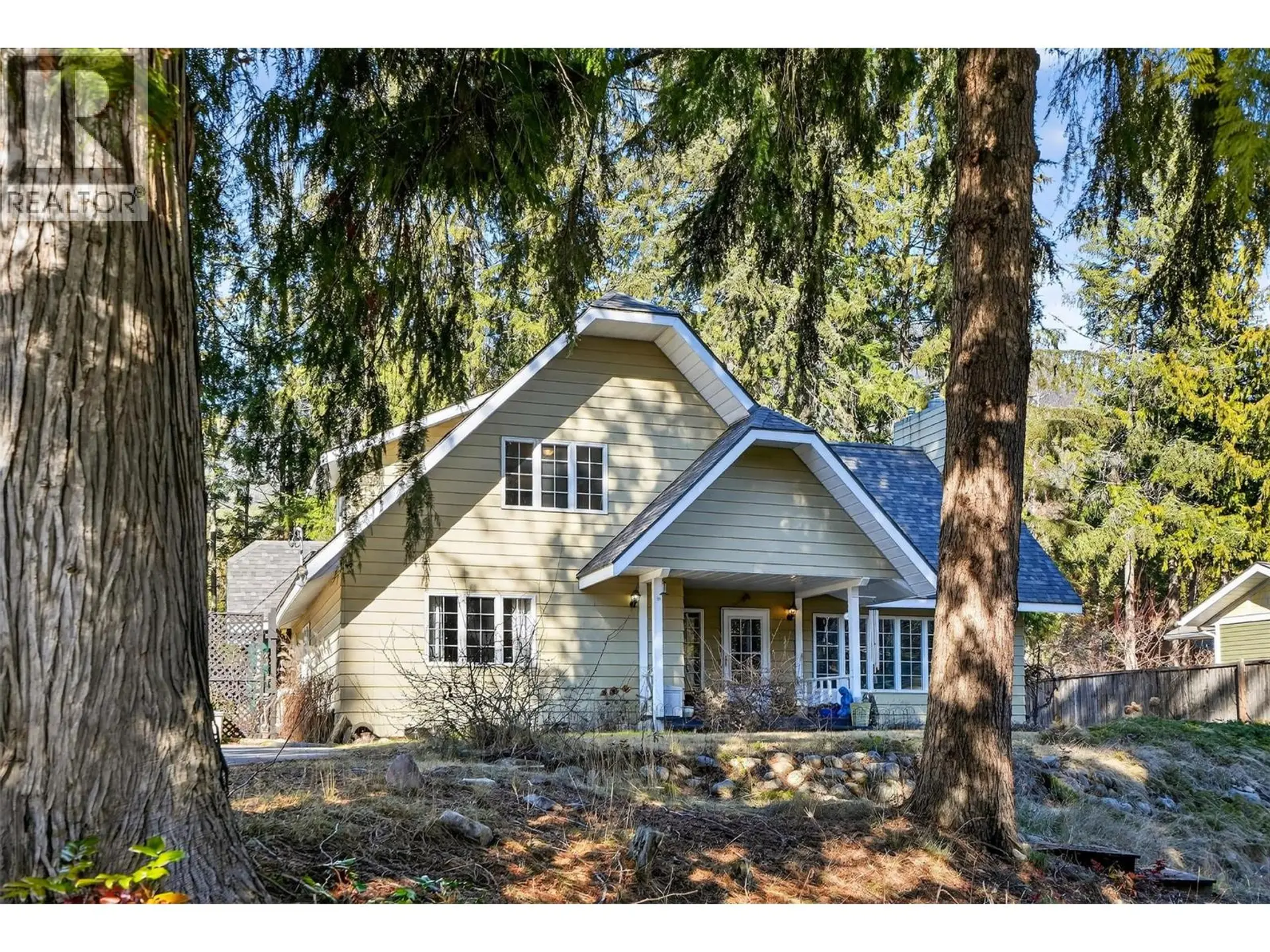 Property at 6119 PIPPERS Lane, Nelson, BC