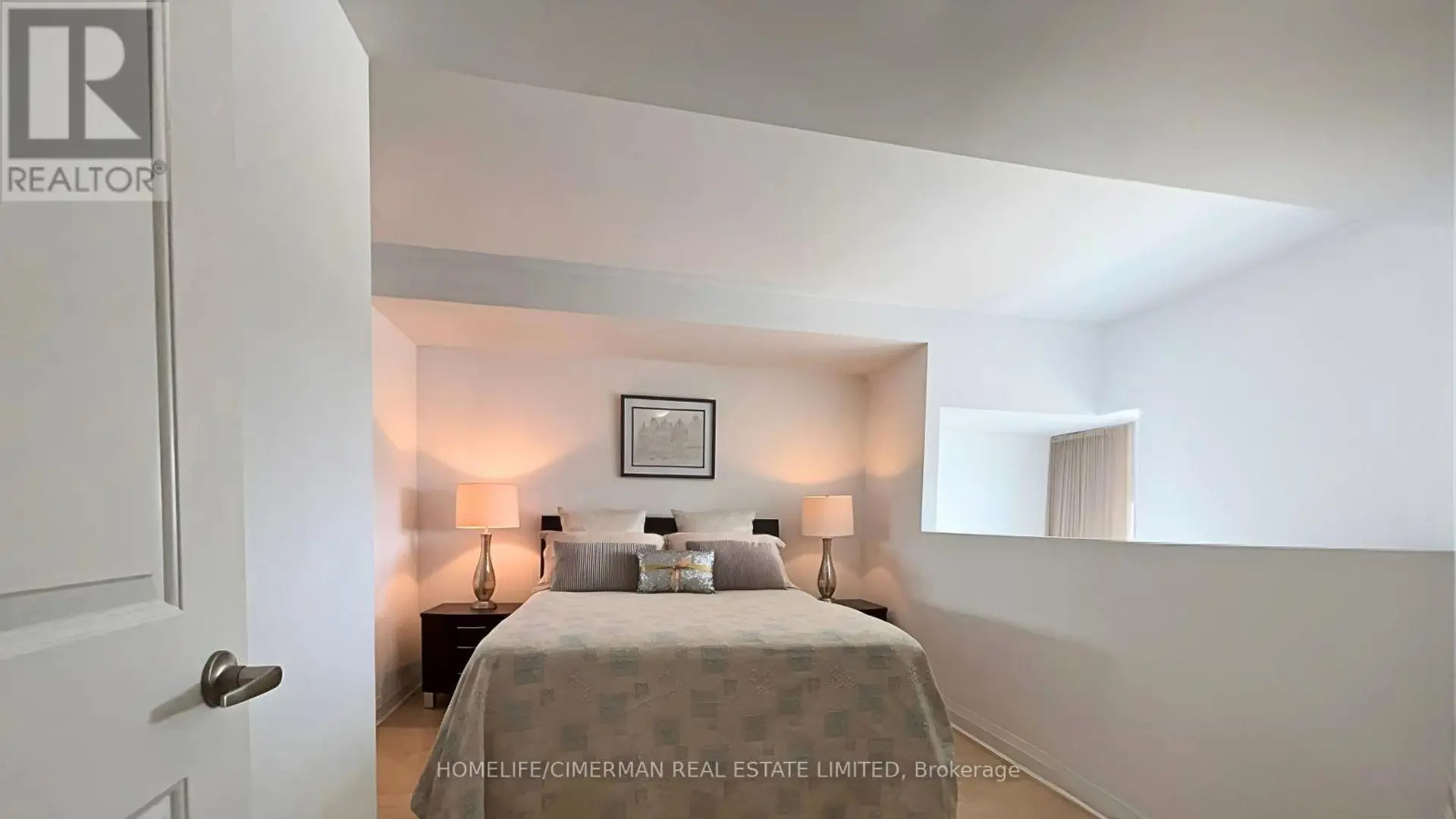 #118 12 WOODSTREAM BOULEVARD - Image 7