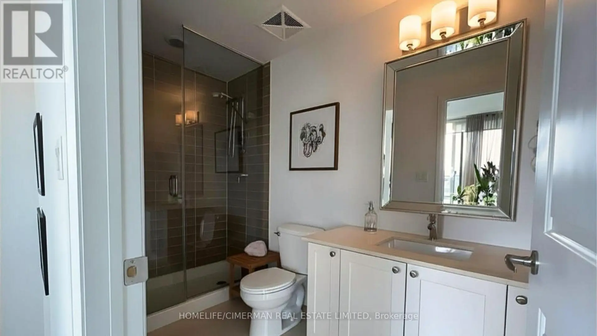 #118 12 WOODSTREAM BOULEVARD - Image 12
