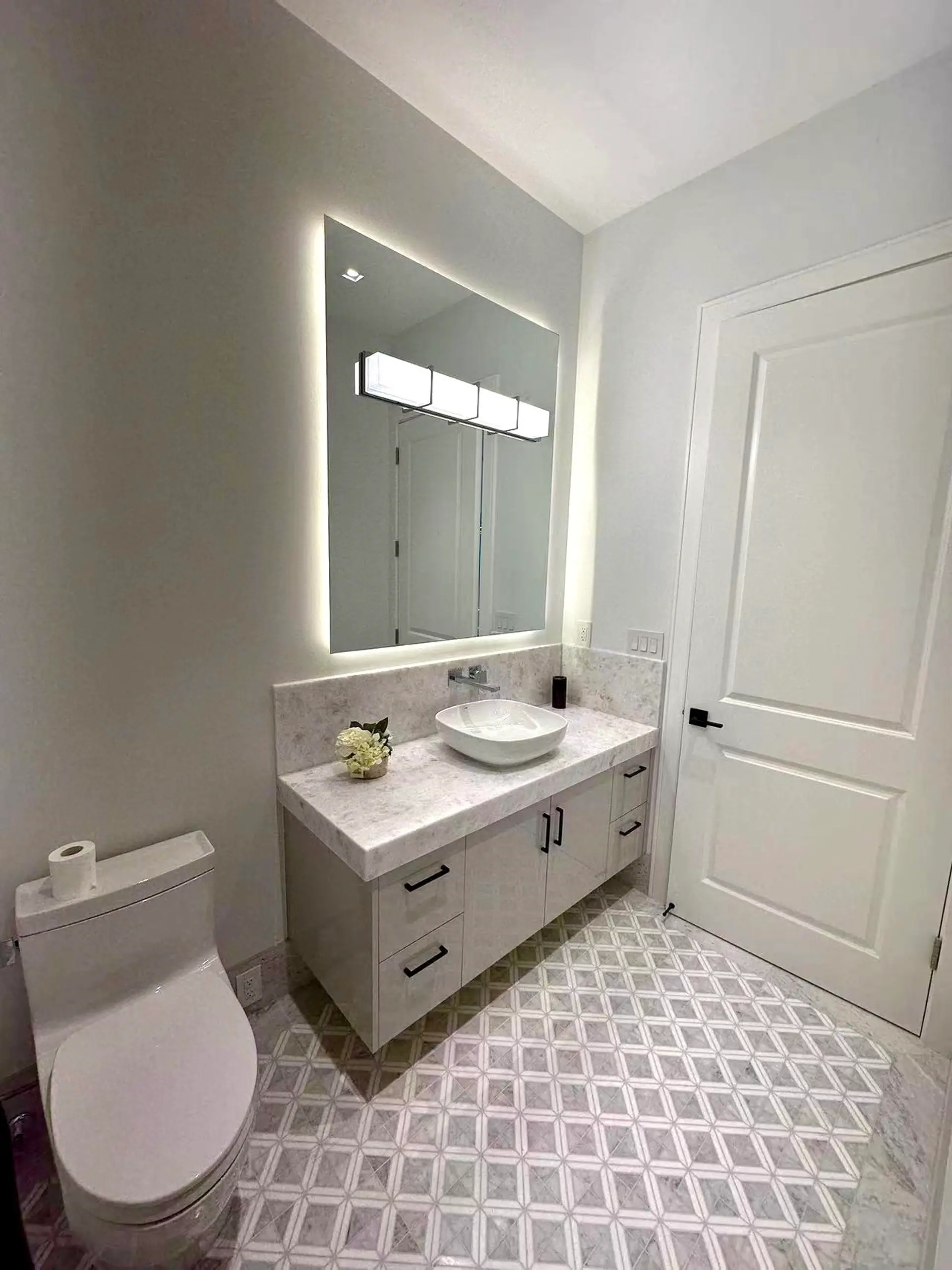 3349 W 19th Avenue - Image 8