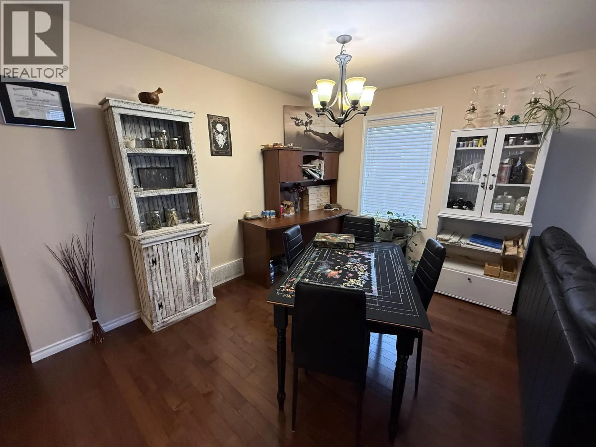 8316 86 AVENUE - Image 4