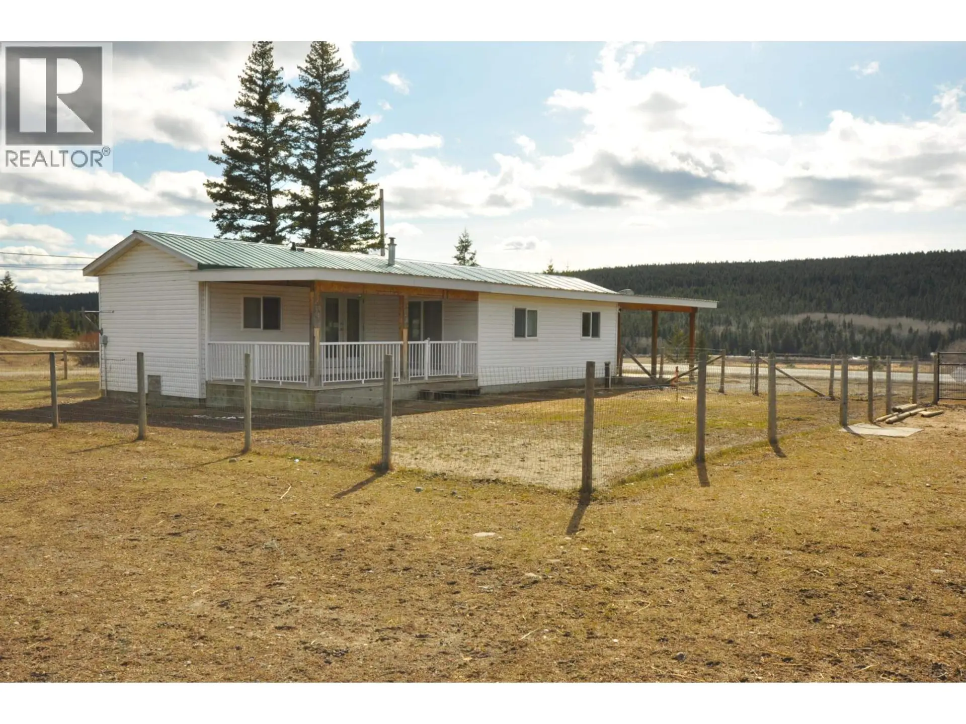 Property at 3238 HINSCHE ROAD, 150 Mile House, BC