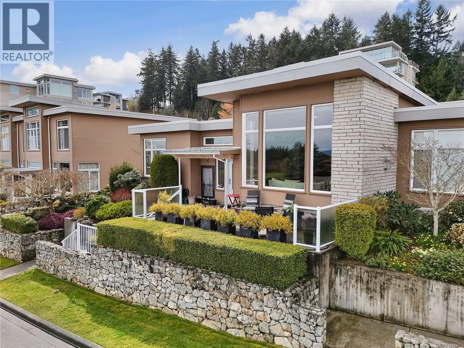Property at 5384 Sayward Hill Cres, Saanich, BC