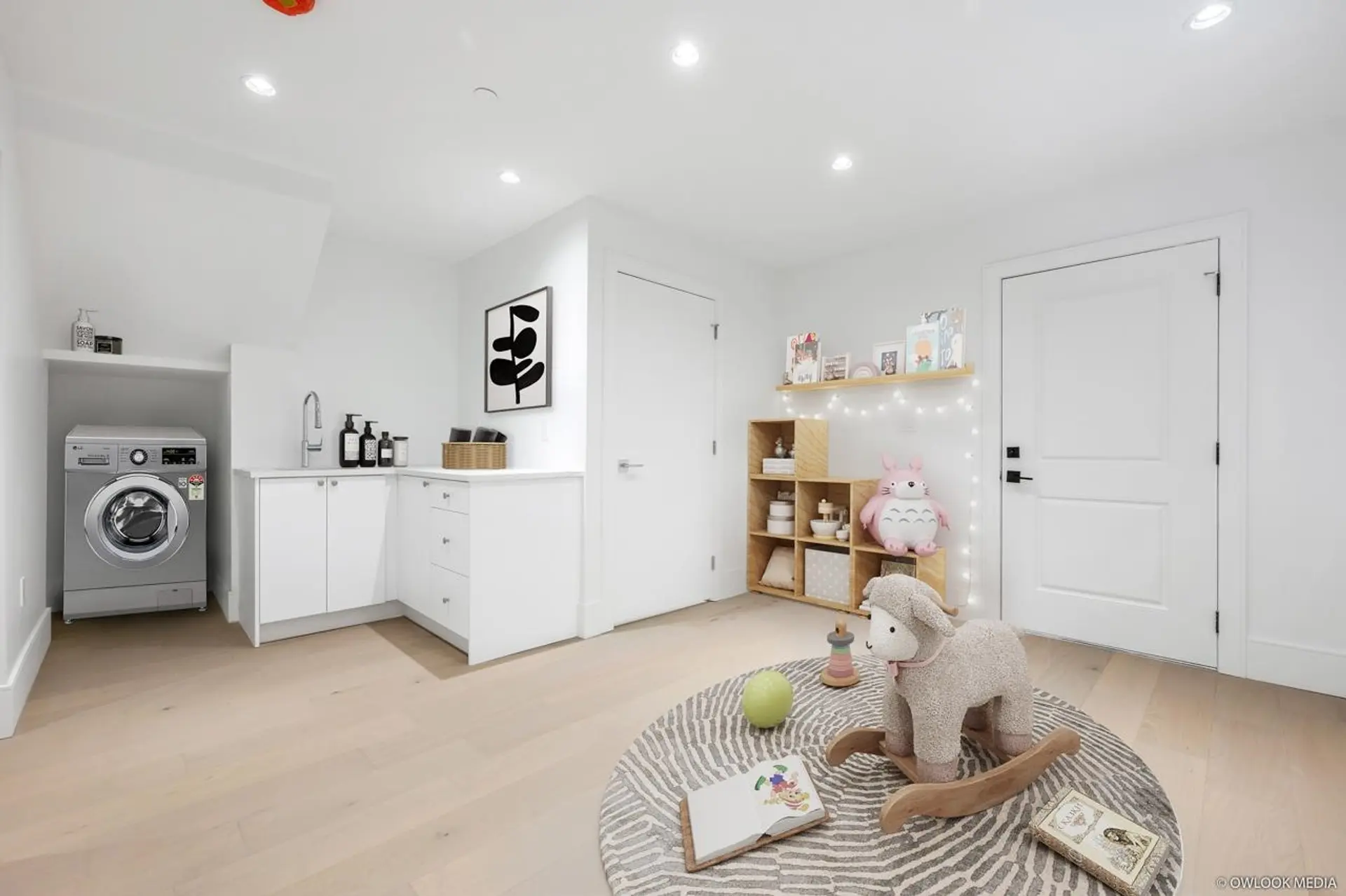 1319 E 62nd Street - Image 6