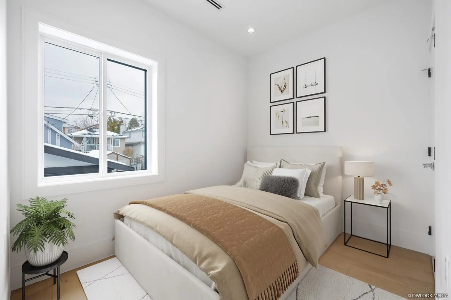 1319 E 62nd Street - Image 13