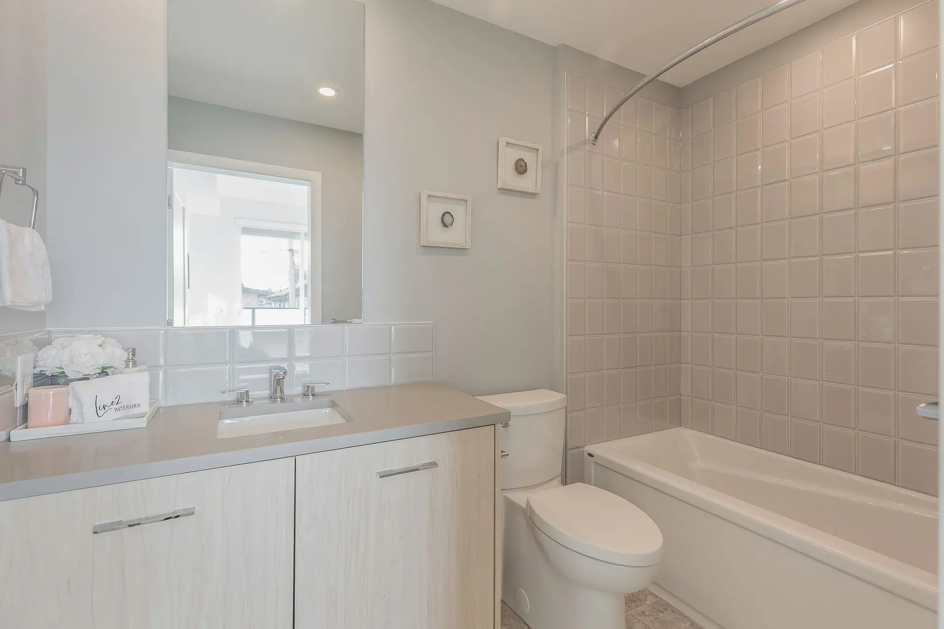 #303 4933 Clarendon Street - Image 11