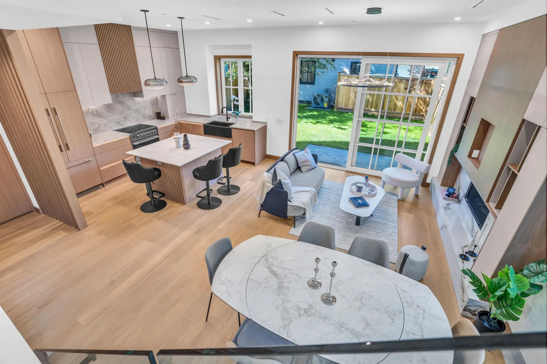 4029 W 33rd Avenue - Image 2