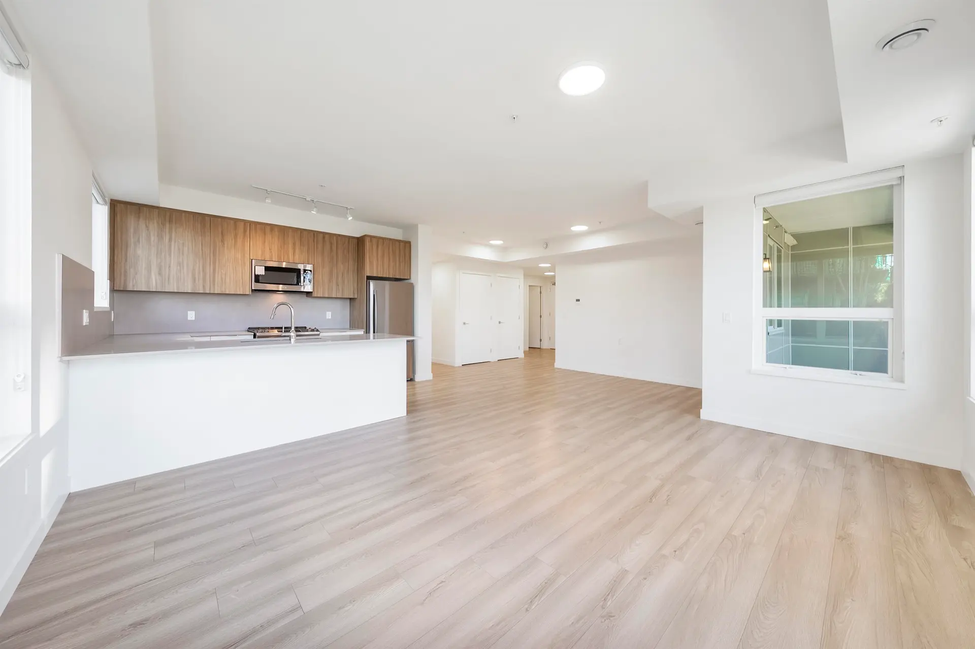 #104 11913 Burnett Street - Image 8