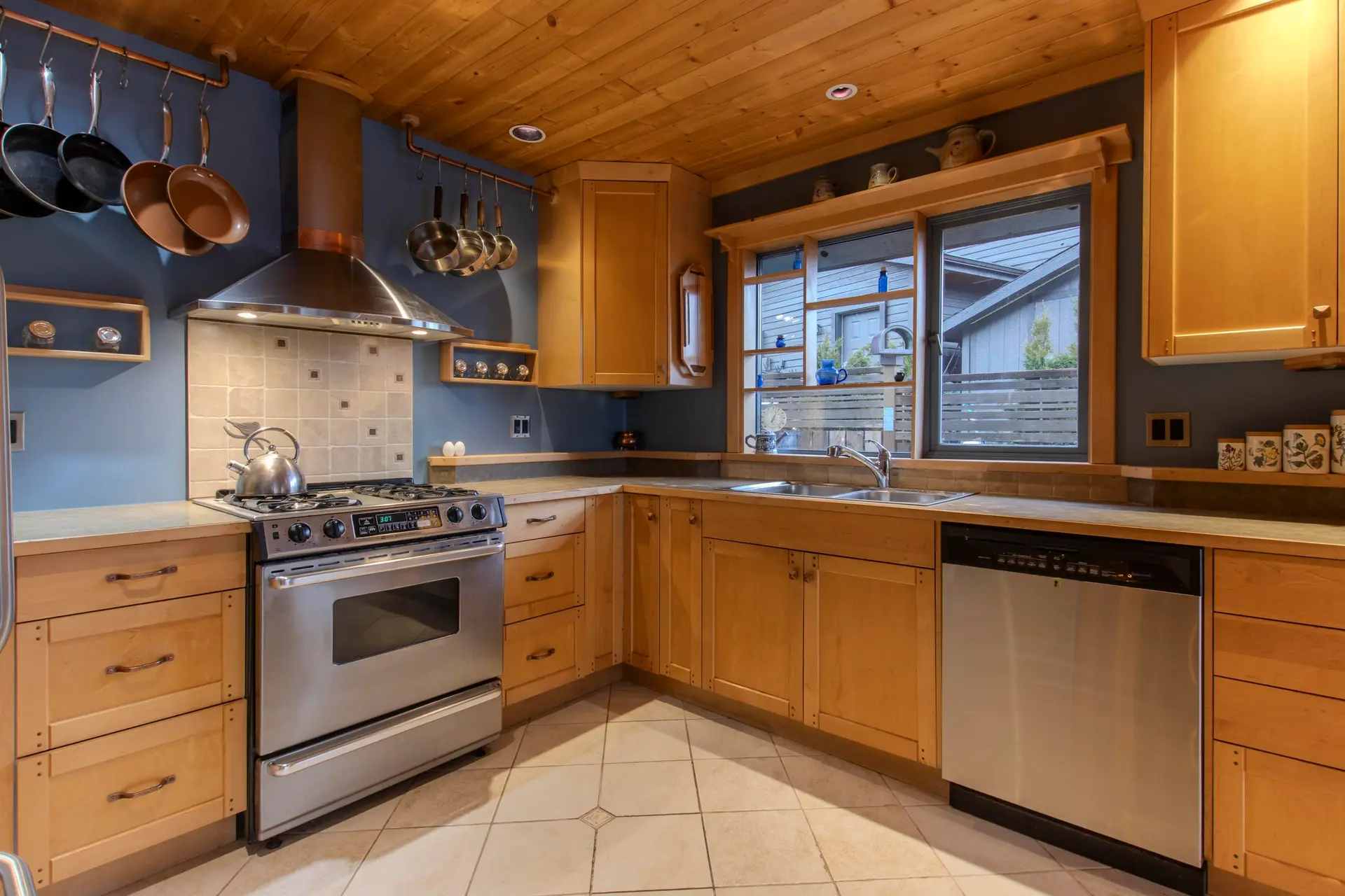 2317 Greenwood Way - Image 4