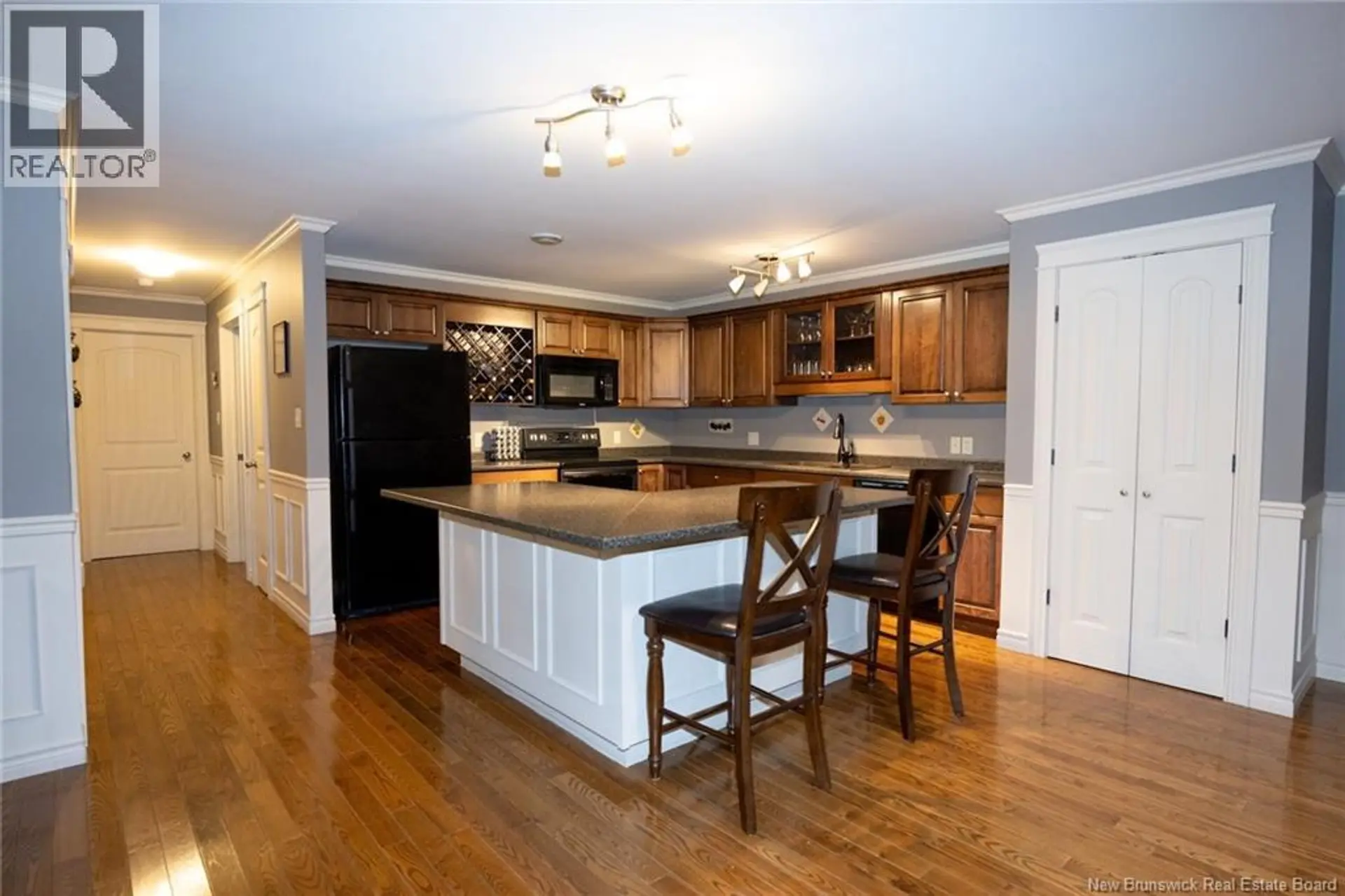 #104 170 Valcour Drive - Image 8