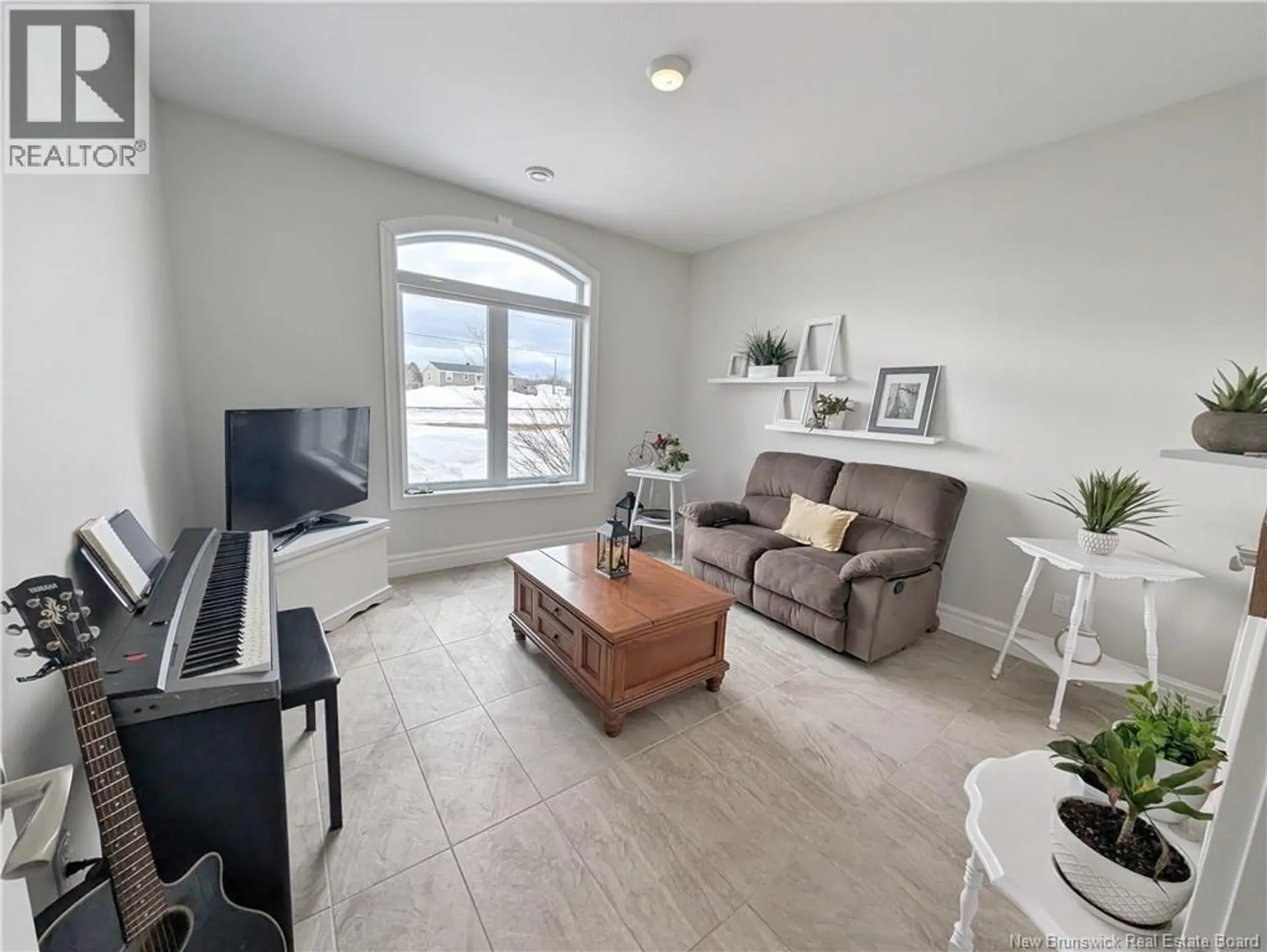 1518 CHEMIN STE LOUISE - Image 3