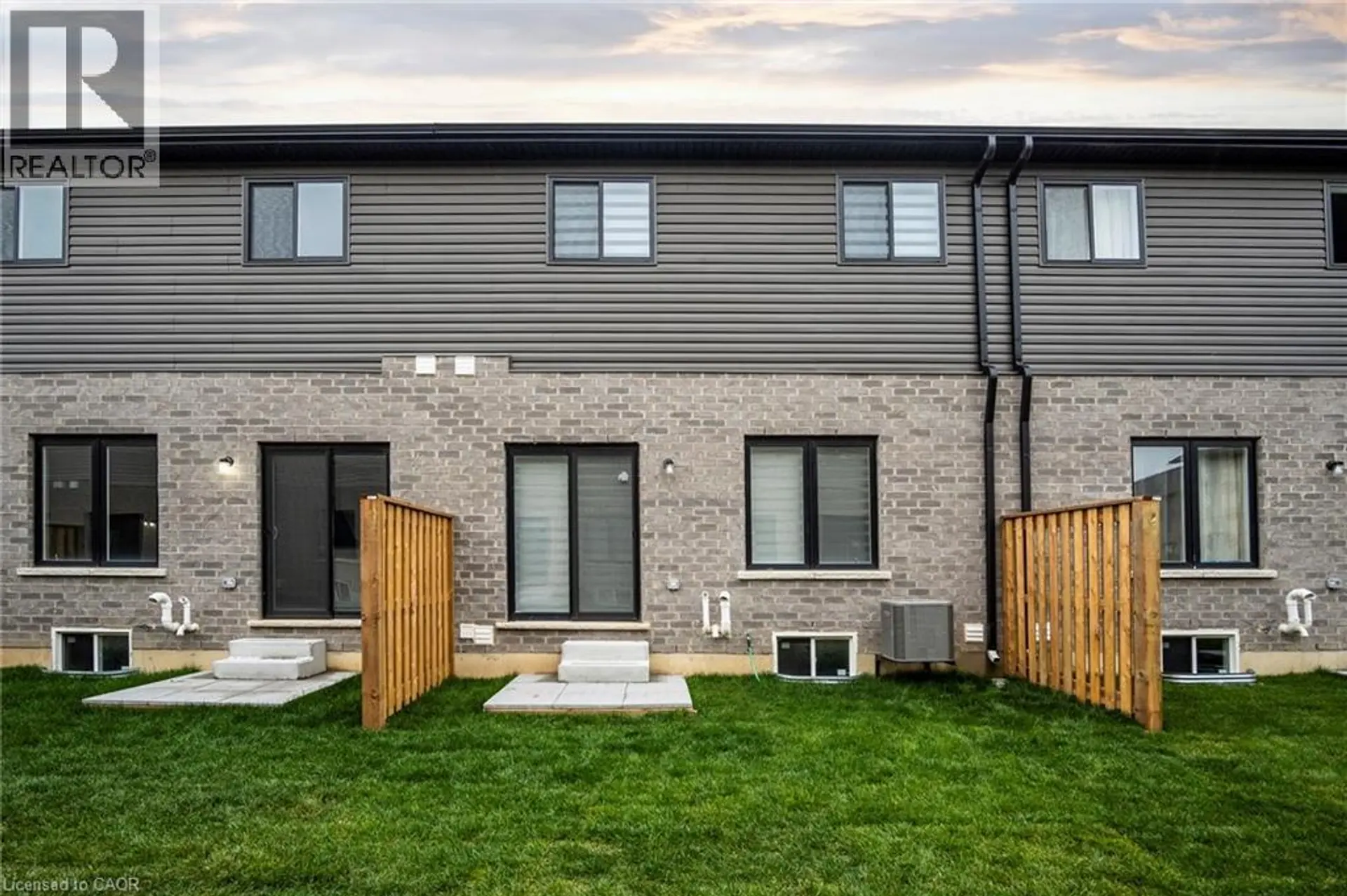 #42 520 GREY STREET - Image 17