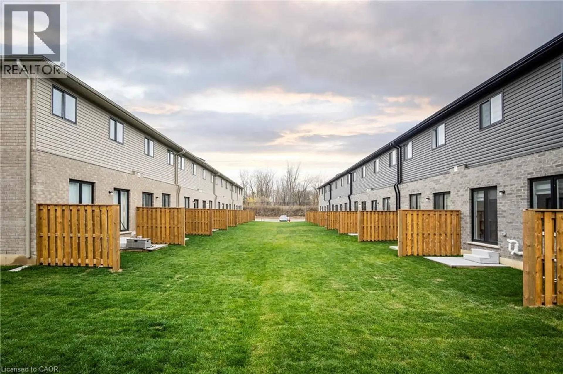 #42 520 GREY STREET - Image 19