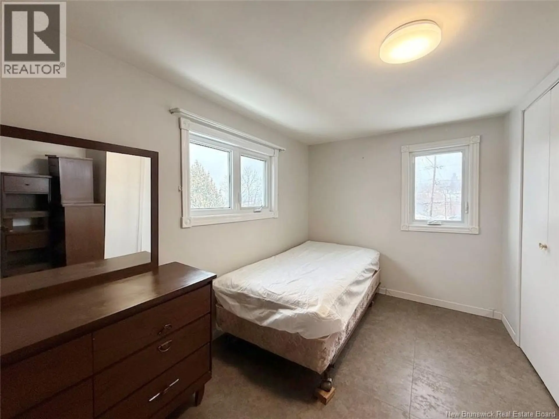 49 St-Jean Street - Image 11