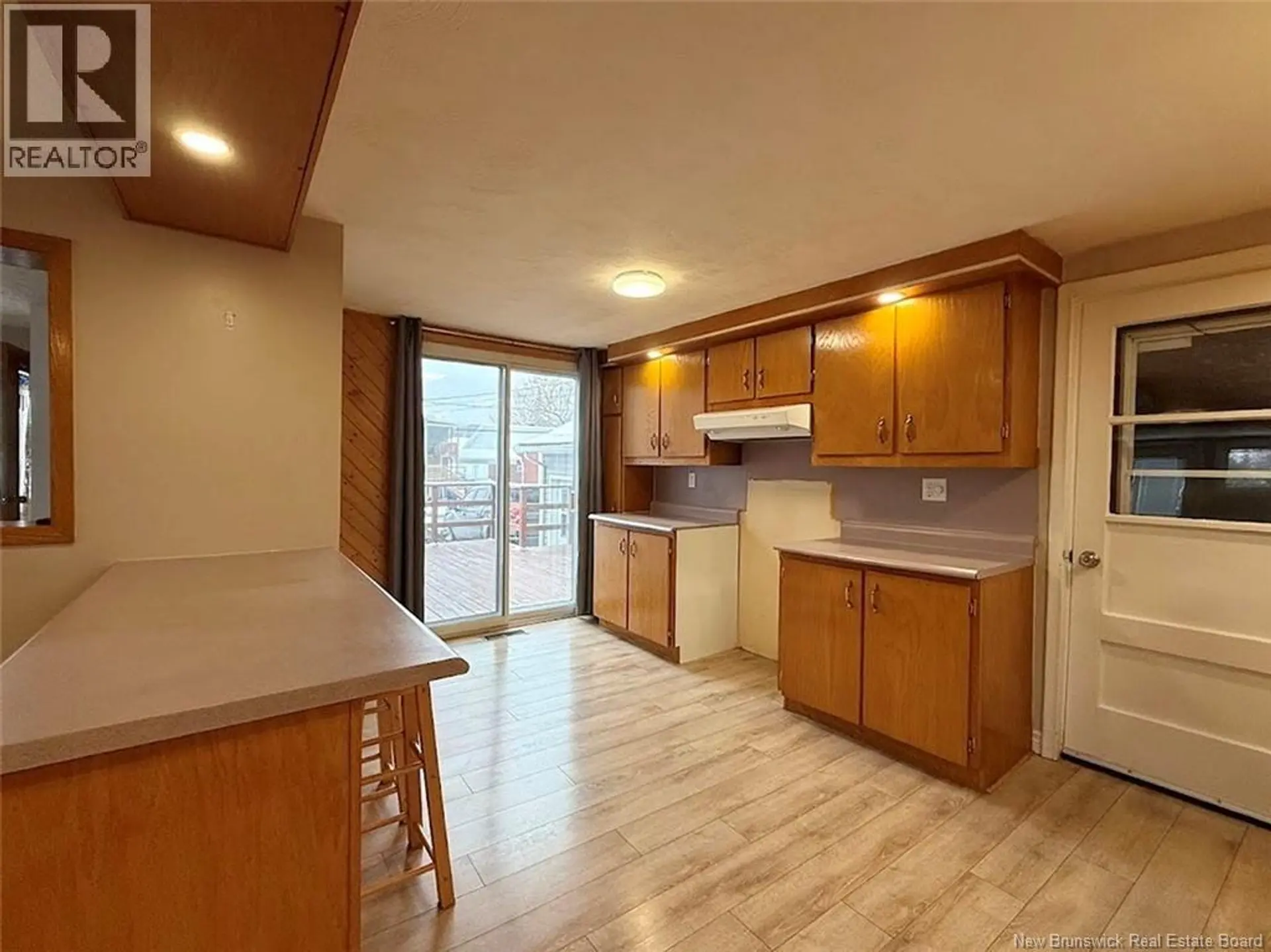 49 St-Jean Street - Image 2
