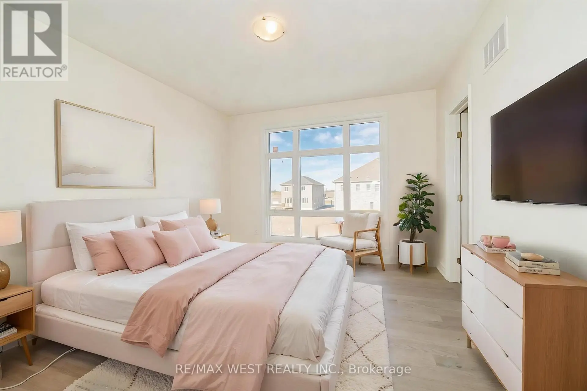 8 TARBOX AVENUE - Image 14