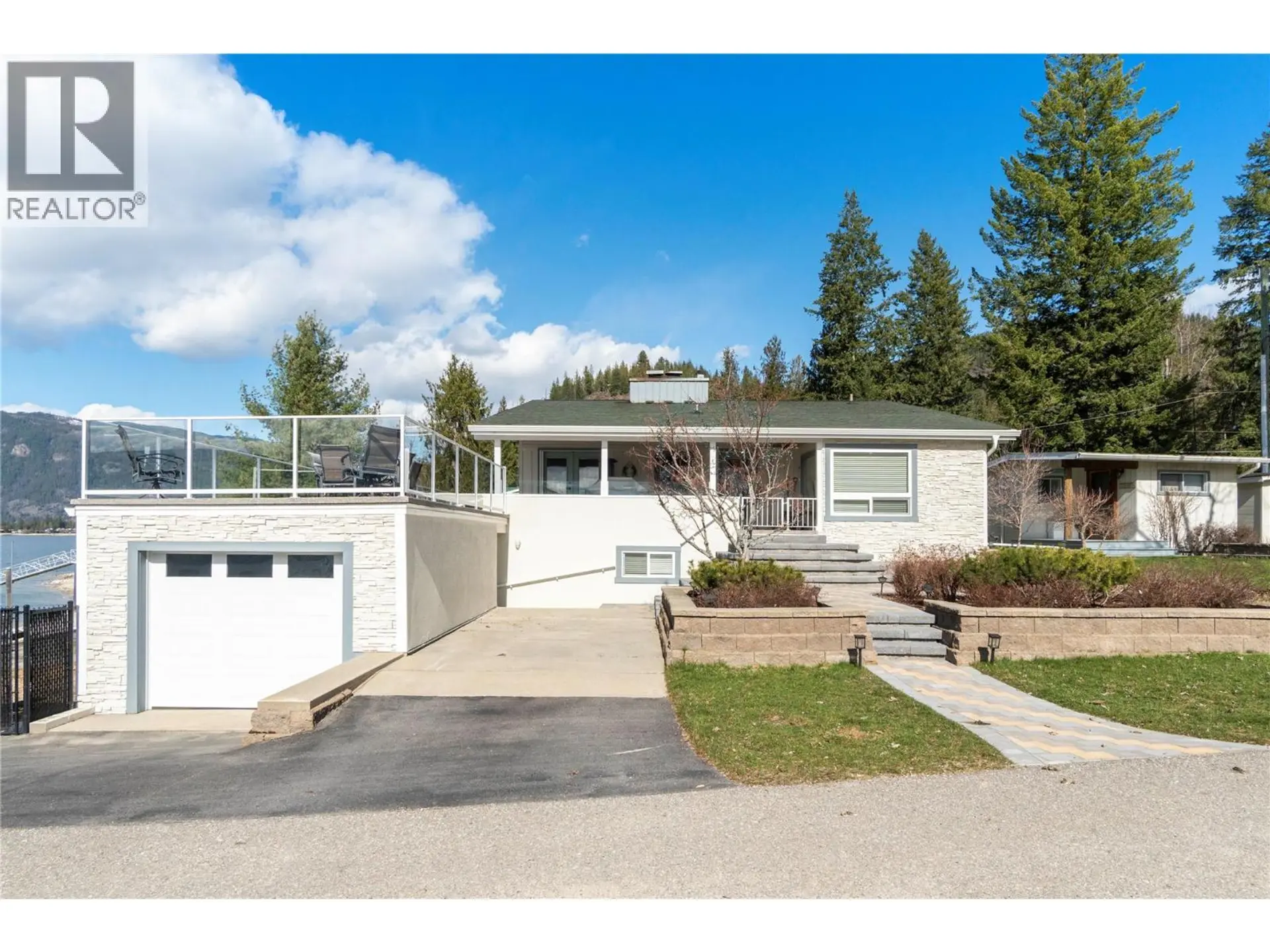 Property at 82 Montcalm Crescent, Sicamous, BC
