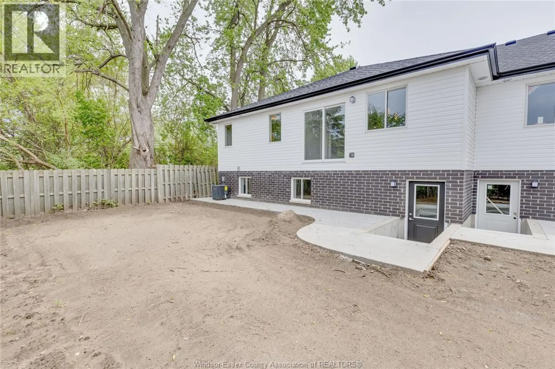 130 ANGELO AVENUE - Image 13