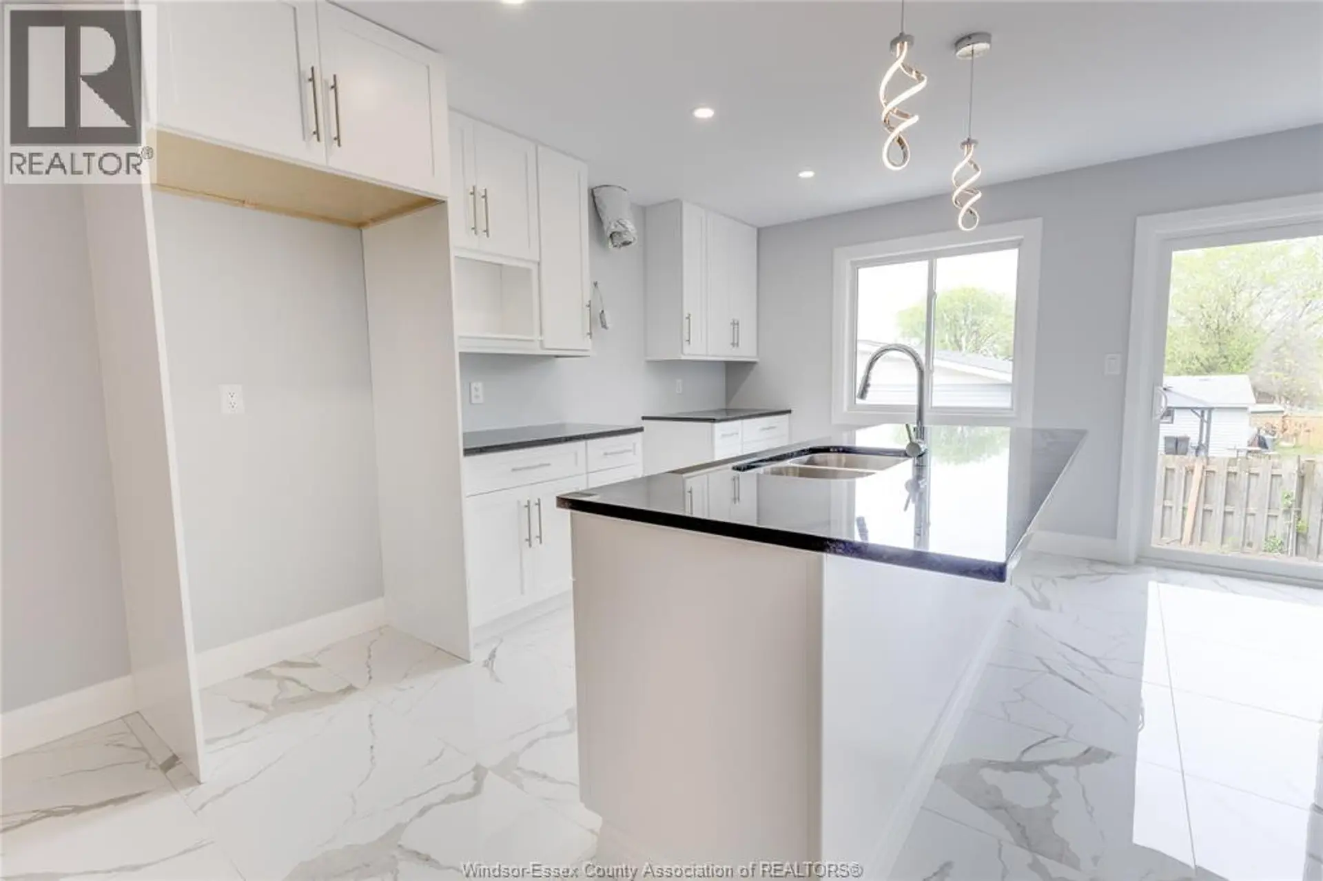 130 ANGELO AVENUE - Image 8