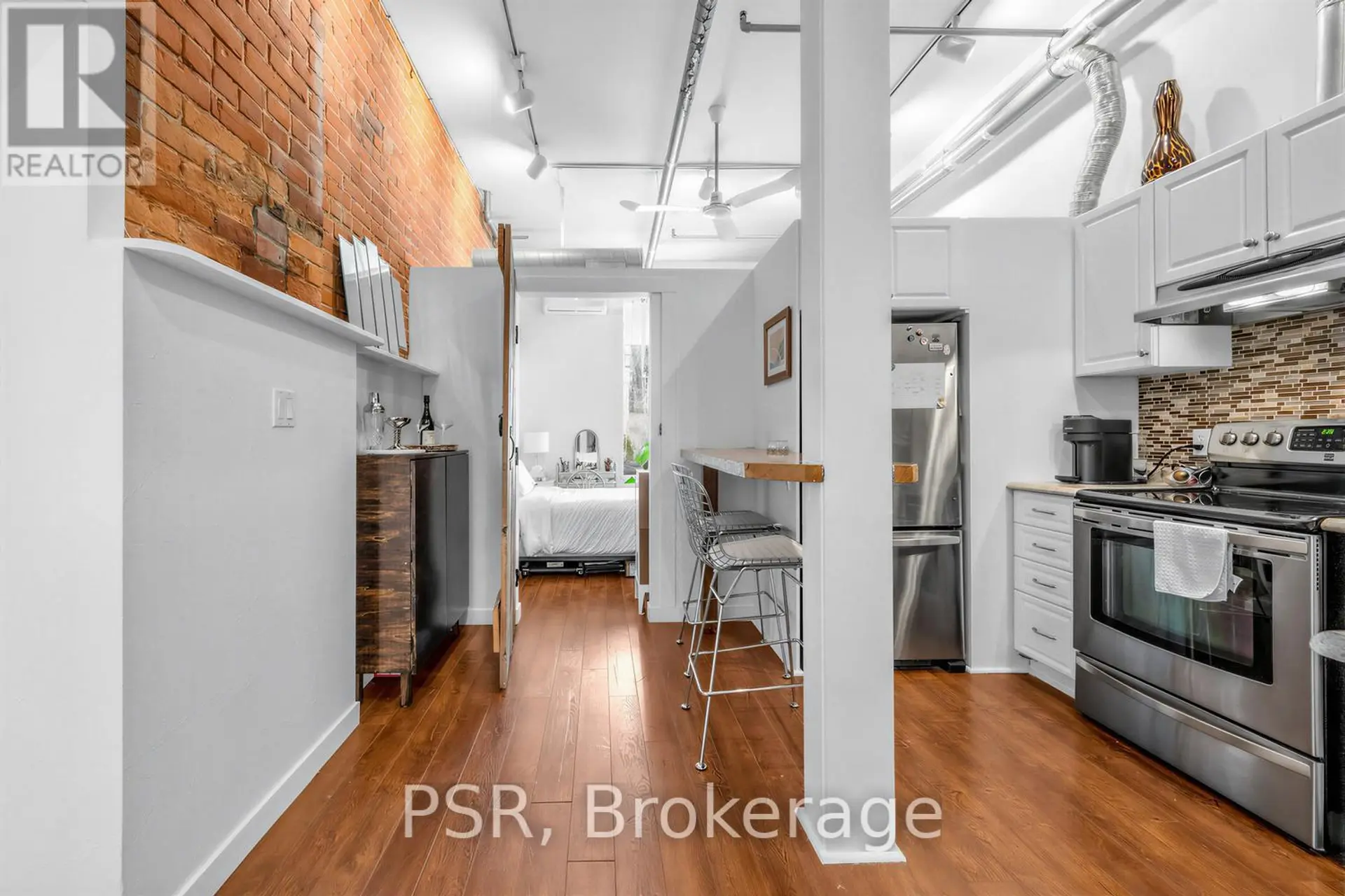 #4 121 PRESCOTT AVENUE - Image 6