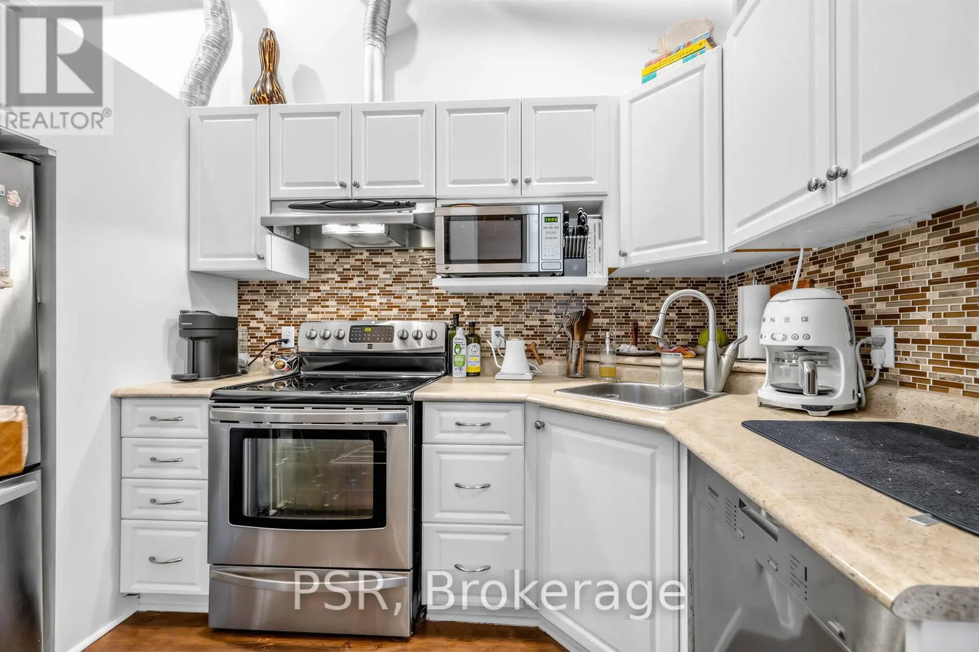 #4 121 PRESCOTT AVENUE - Image 7