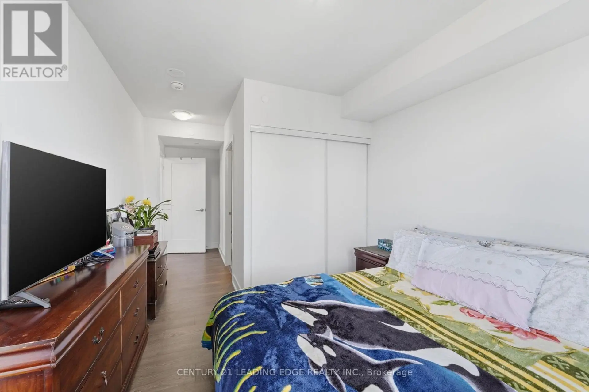 #2516 2550 SIMCOE STREET N - Image 4