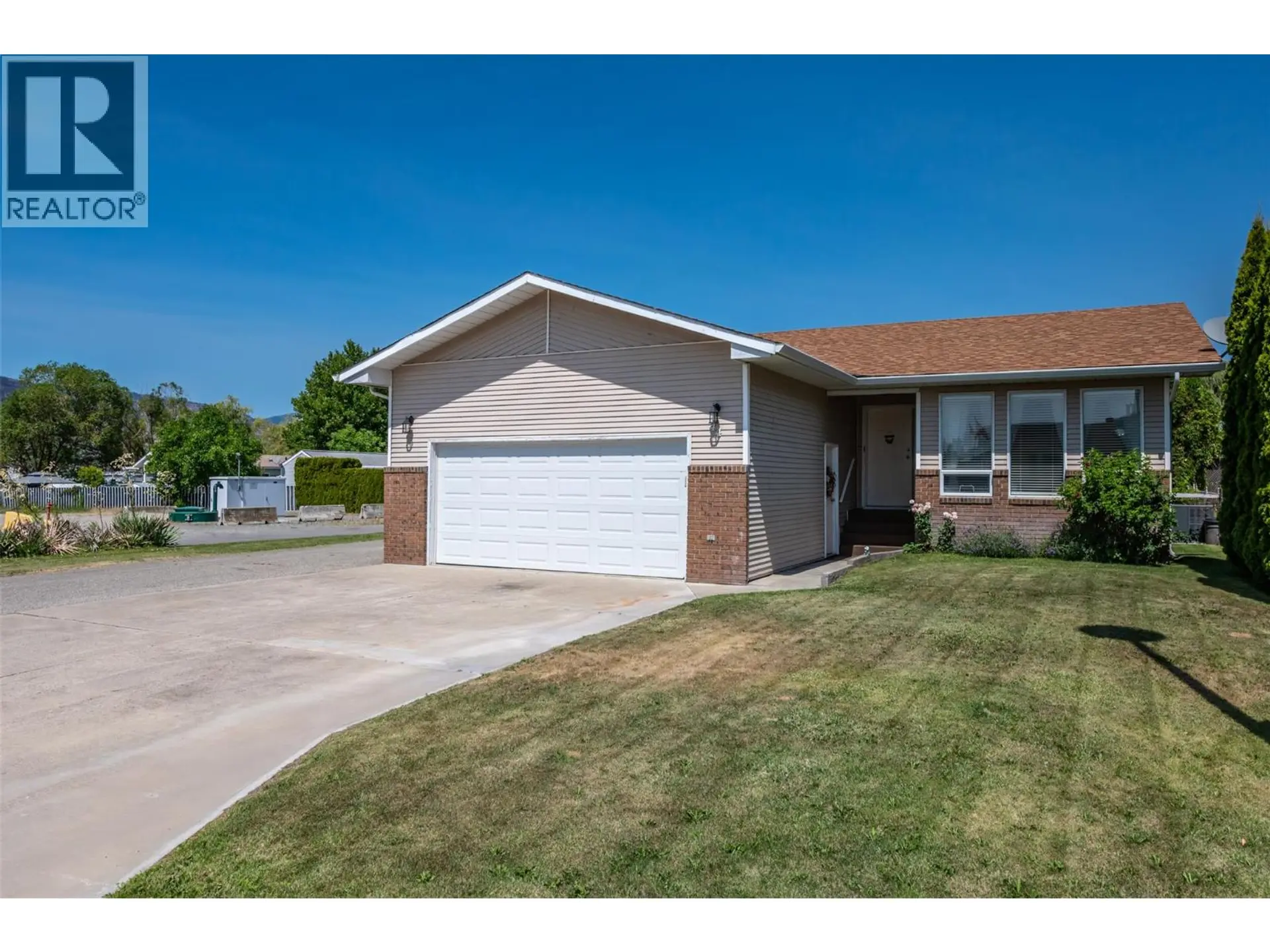 Property at 44 Bayview Crescent, Osoyoos, BC