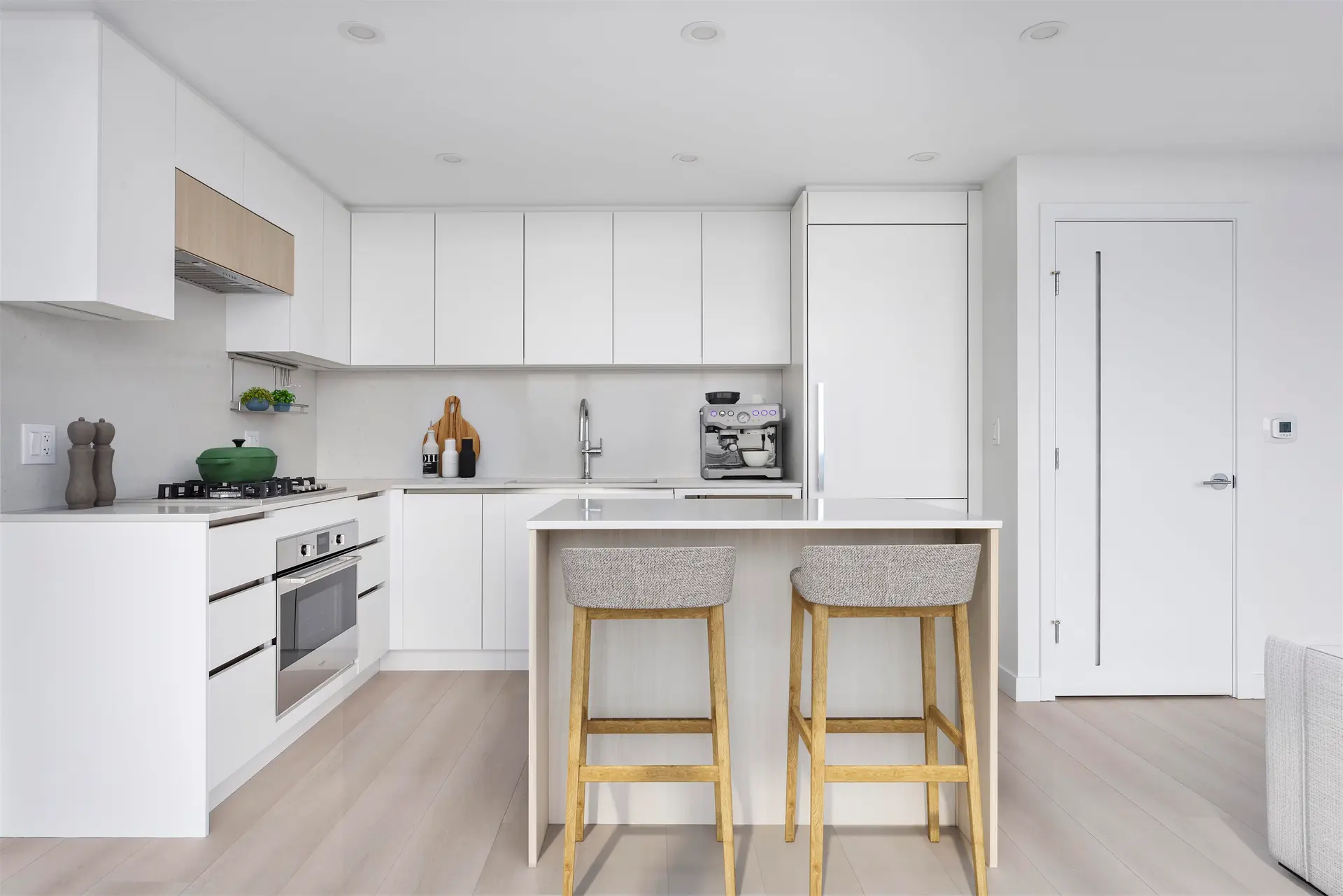#2204 13573 98a Avenue - Image 3