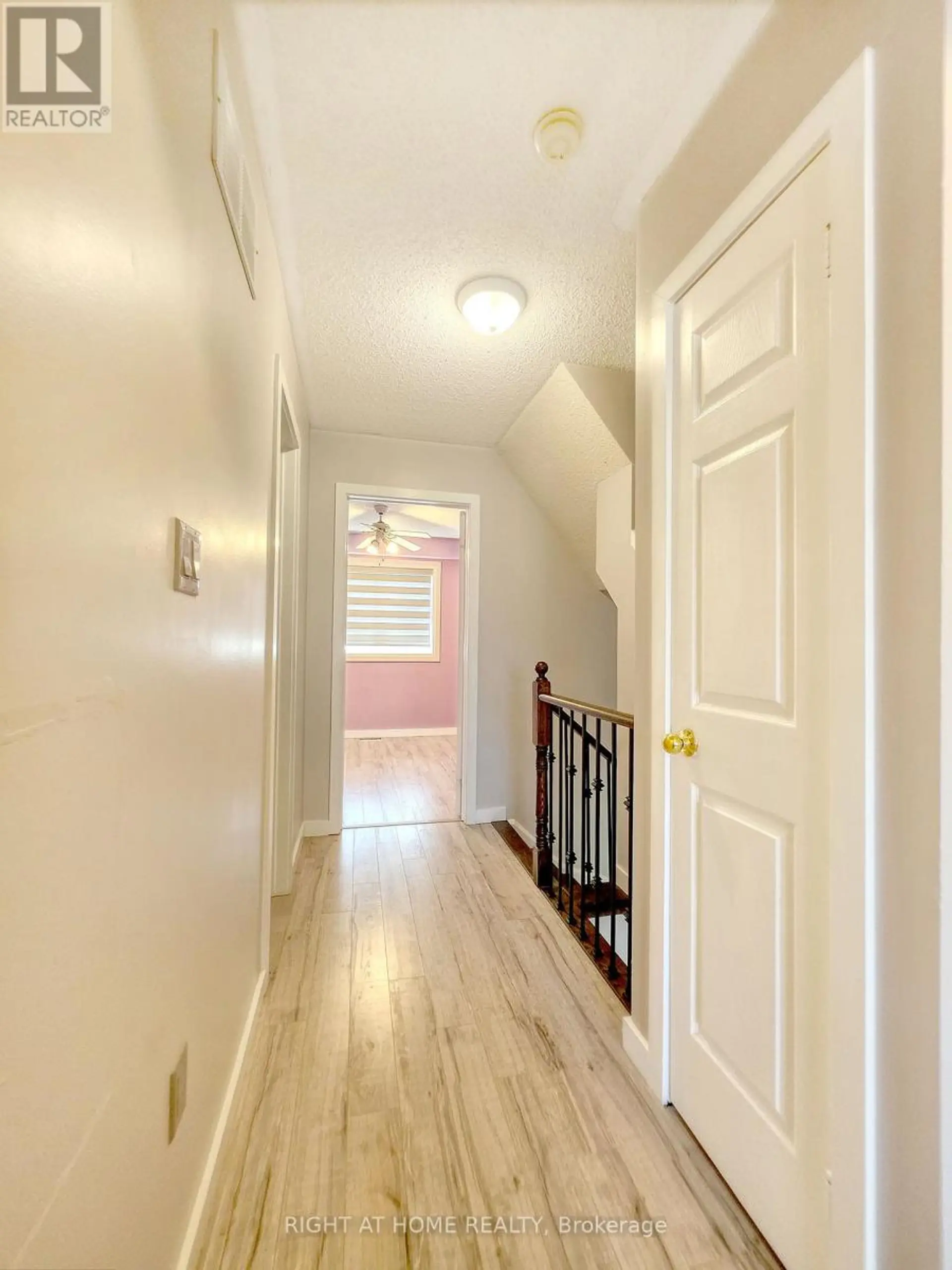 98 SPADINA ROAD - Image 10
