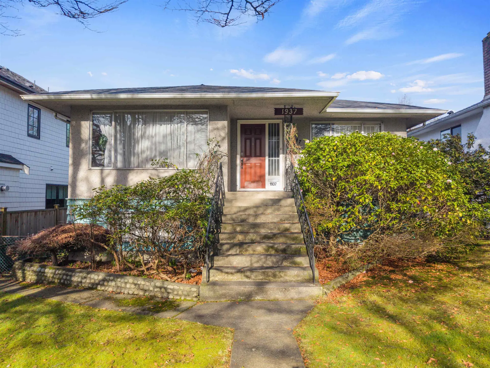 1937 E 2nd Avenue - Image 2