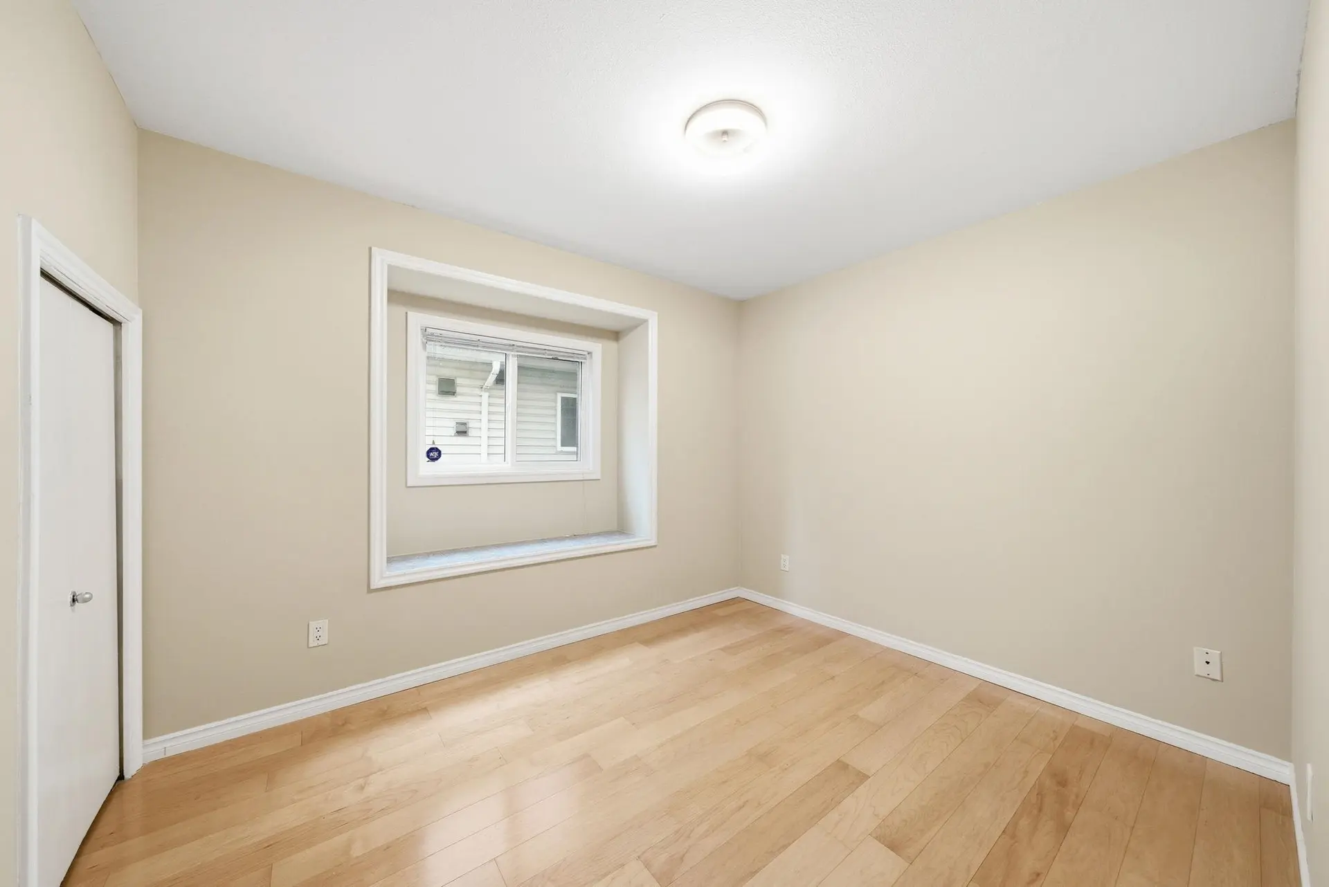 5366 Manor Street - Image 15