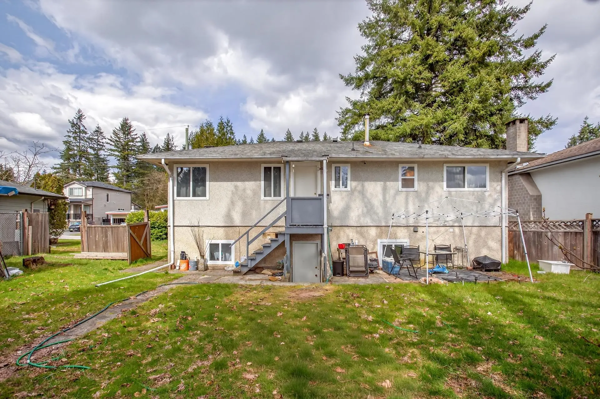 1760 Jensen Avenue - Image 4