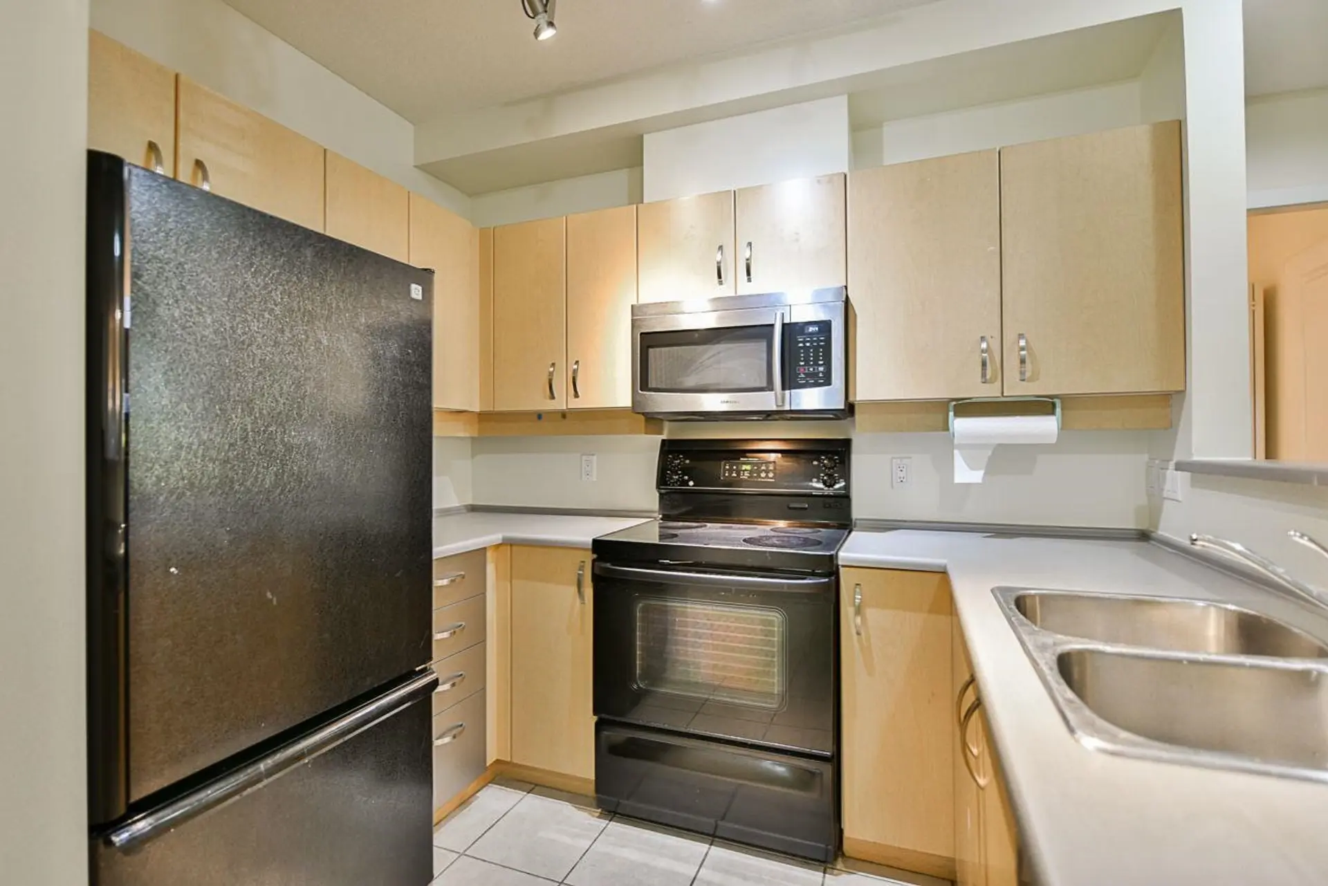 #120 10866 City Parkway - Image 3