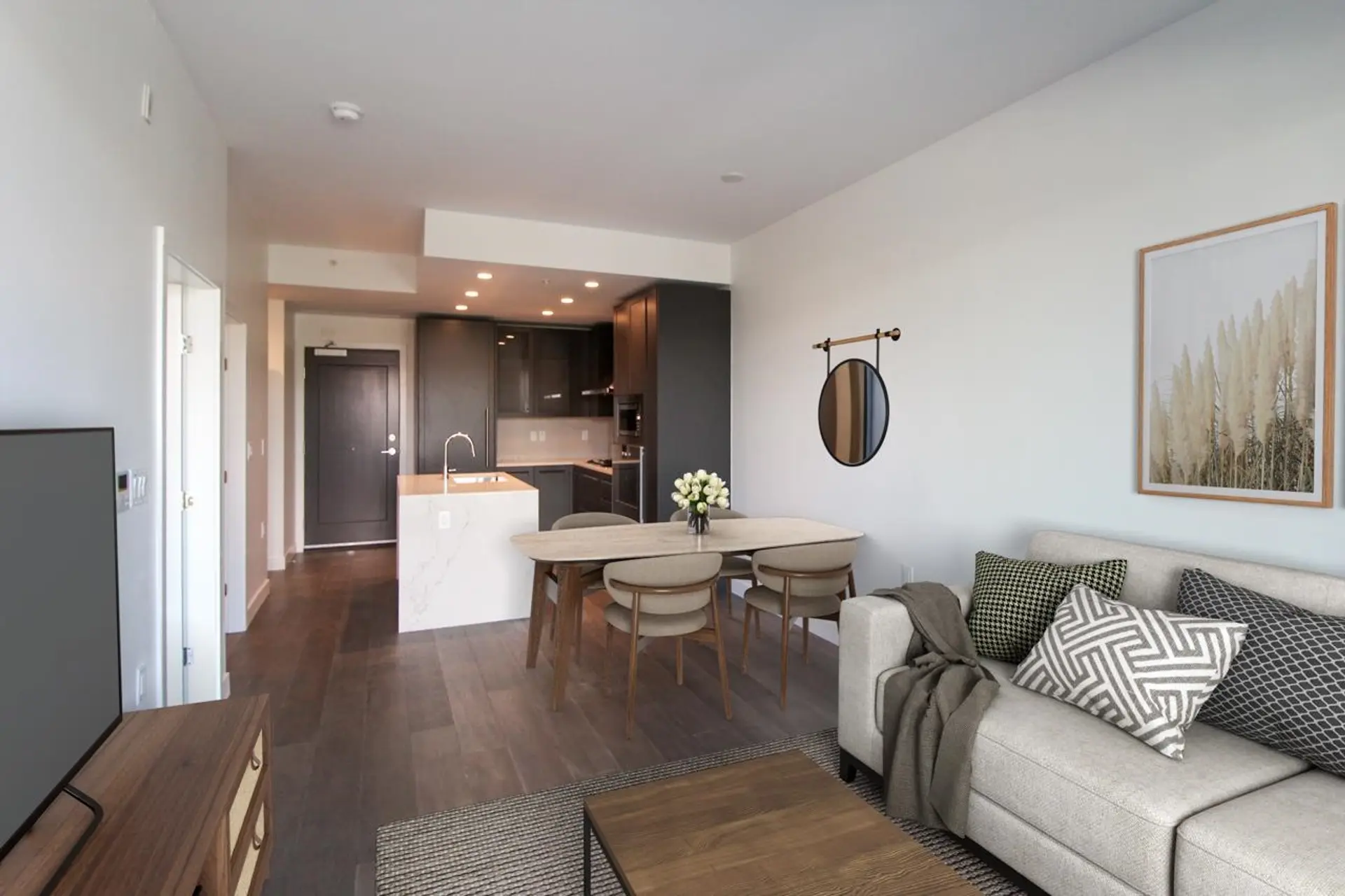 #206 5733 Alberta Street - Image 3