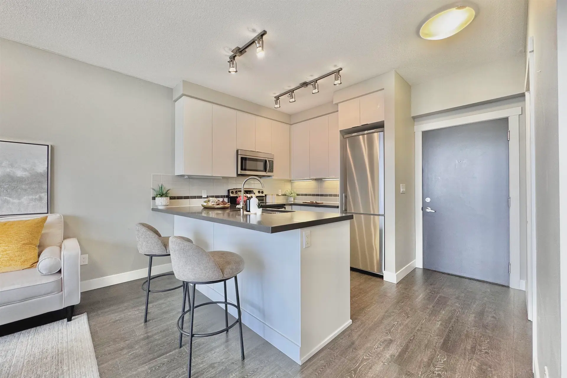 #1103 9025 Highland Court - Image 5