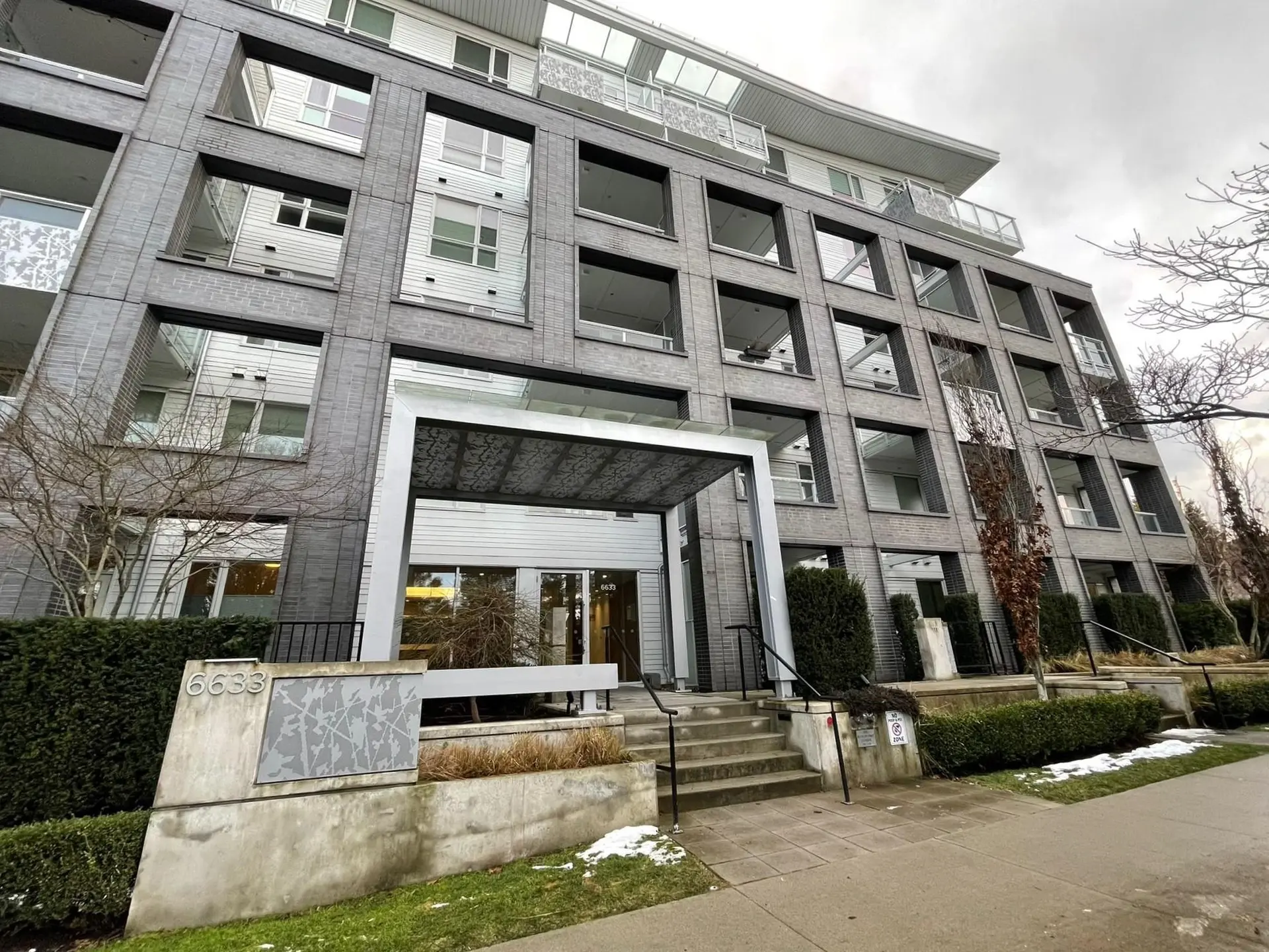#102 6633 Cambie Street - Image 3