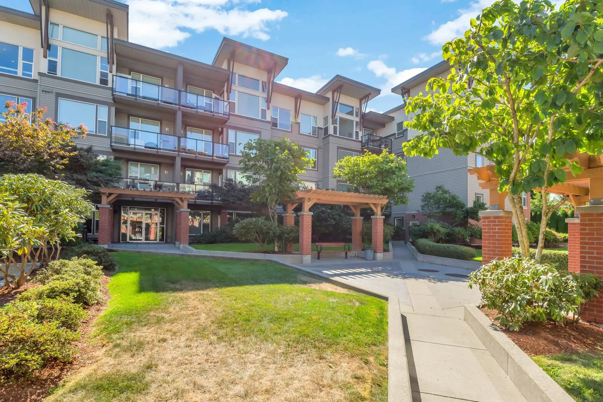 Property at #314 33539 Holland Avenue, Abbotsford, BC